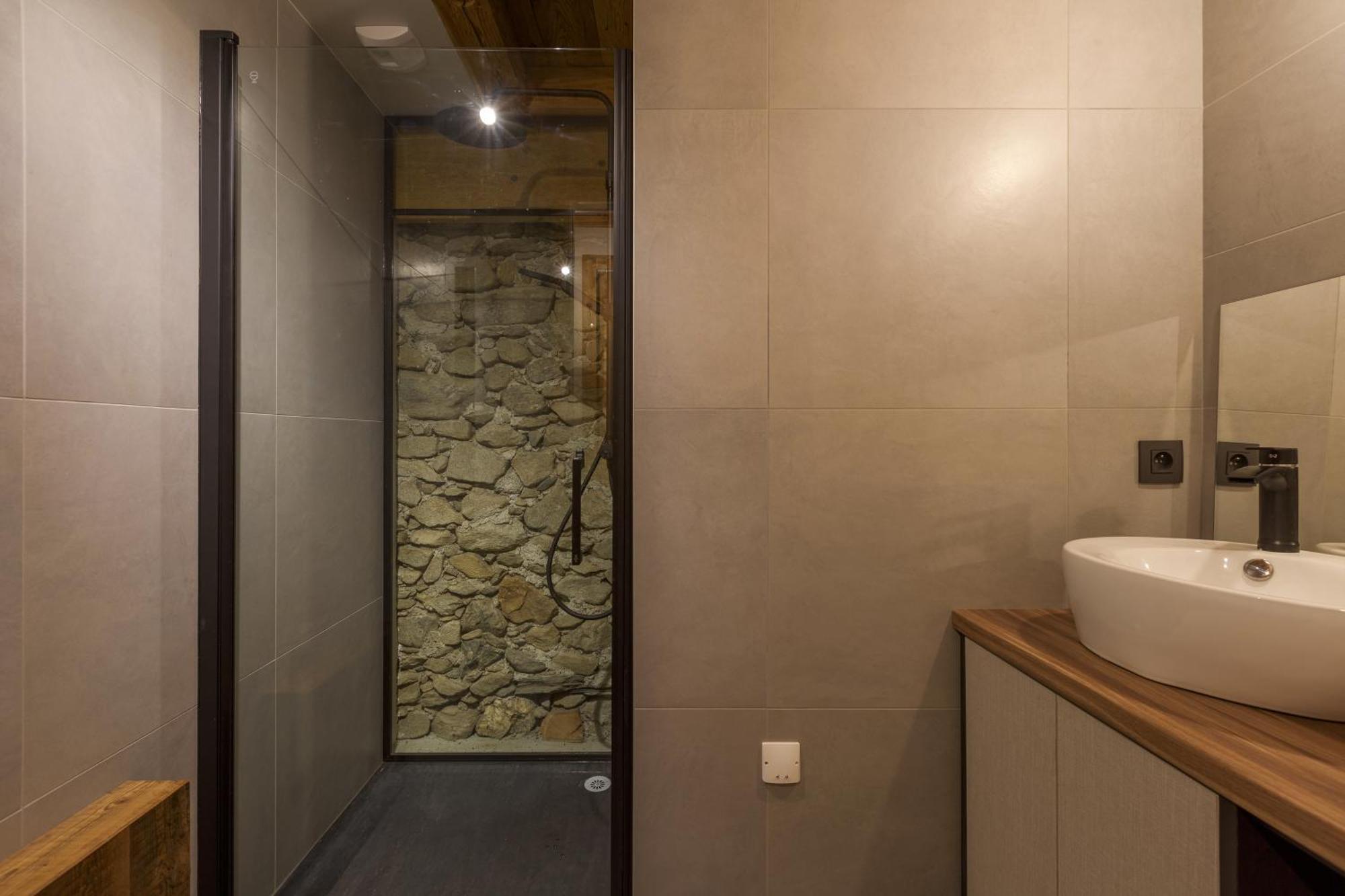 Apartment La Ferme A Roland In - Out - Happy Chamonix
