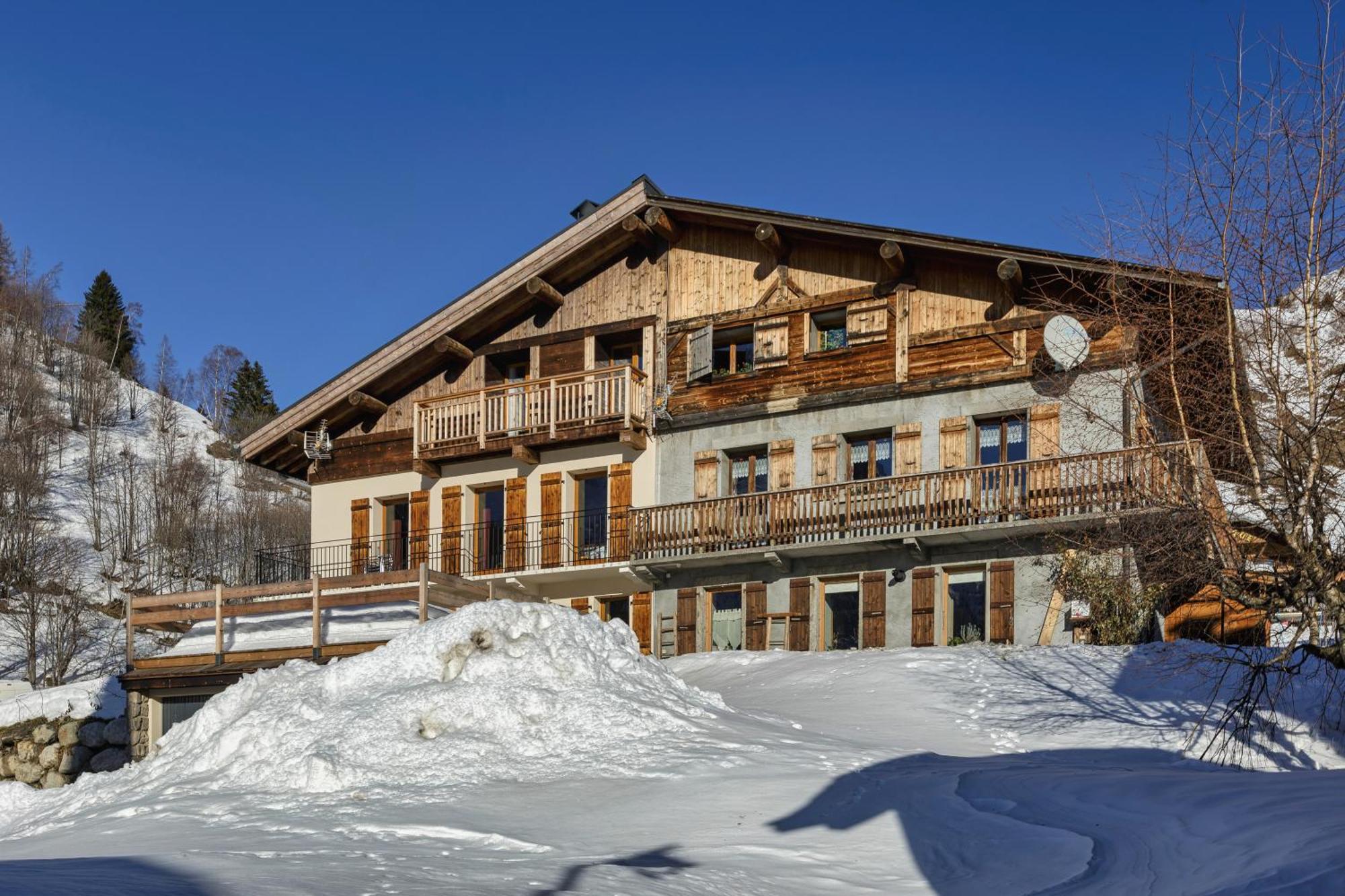 La Ferme A Roland In - Out - Happy * Chamonix