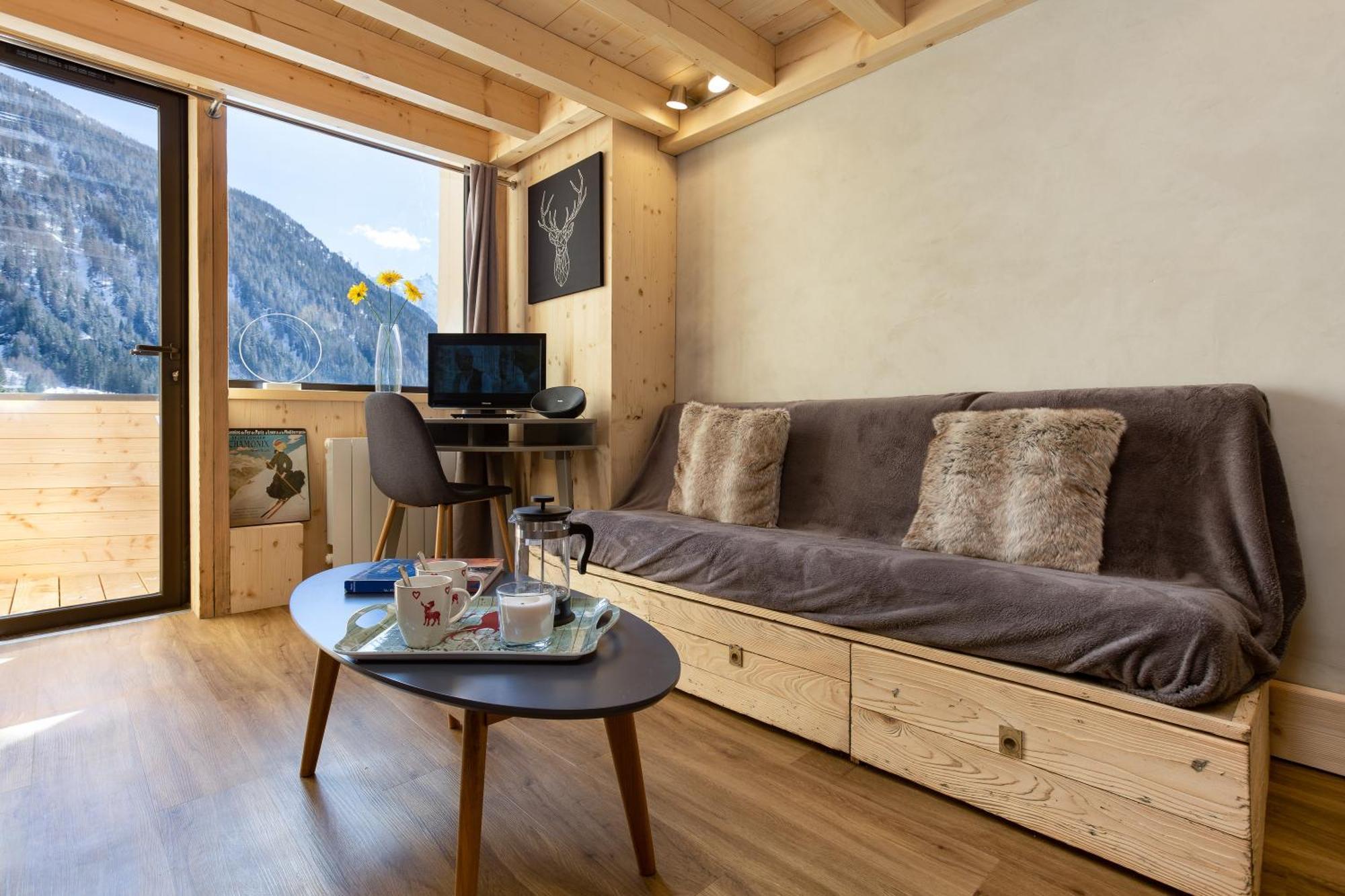 Grand Roc - Campanules 411 - Happy Chamonix