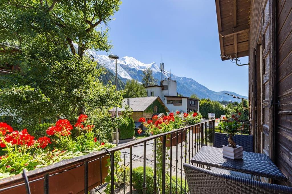 Heart Of Lovely And Cosy 2 Bedrooms, Terrace, Parking