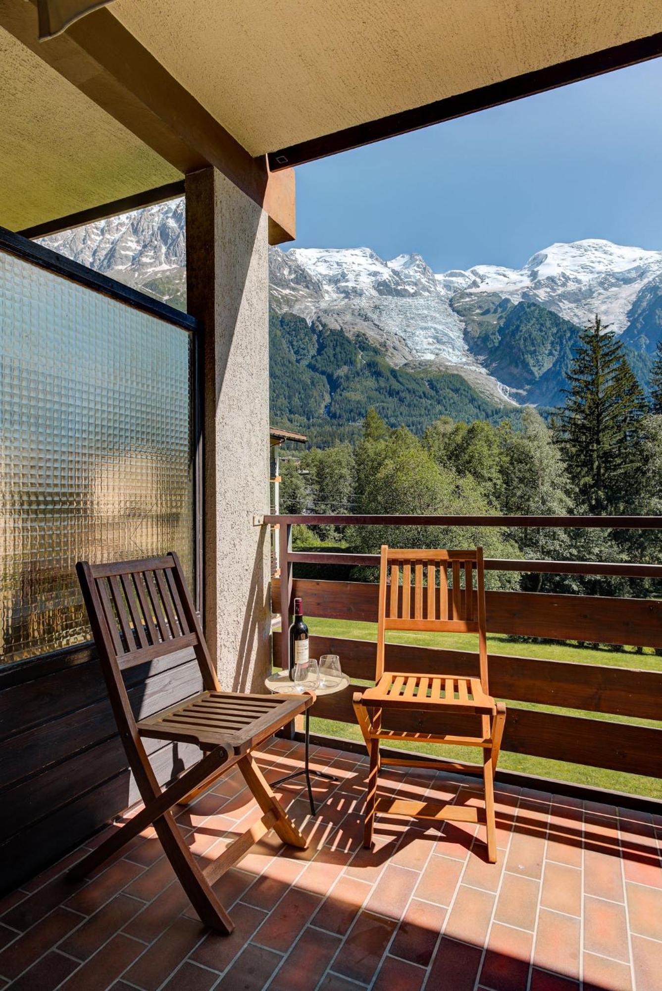 Cristal Des Glaces, Mont Blanc View, Alpes Travel, Sleeps 6 Apartment *