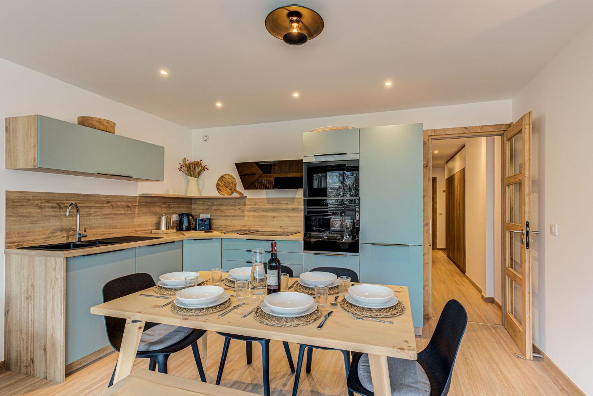 Cristal Des Glaces, Mont Blanc View, Alpes Travel, Sleeps 6 Apartment
