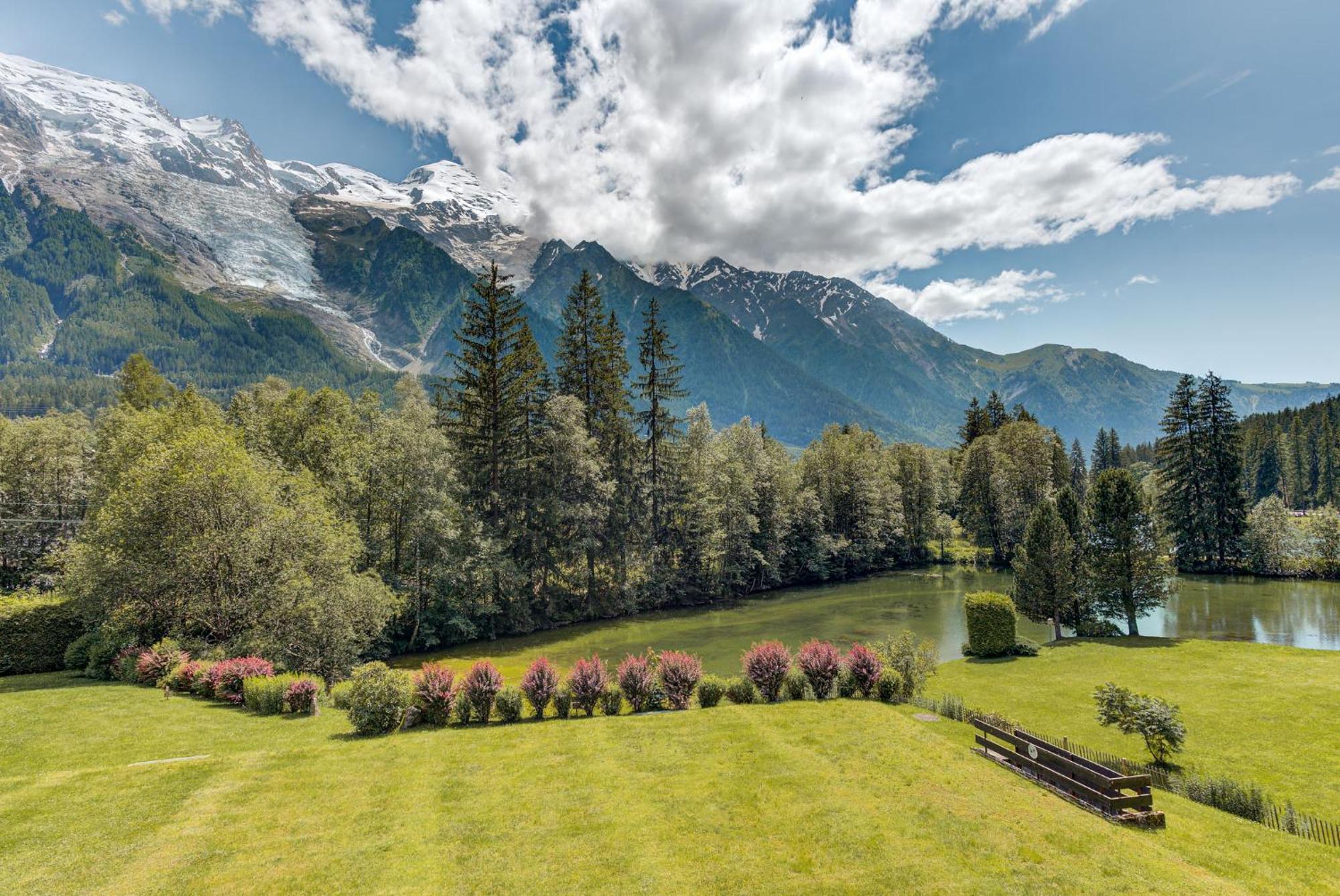 Cristal Des Glaces, Mont Blanc View, Alpes Travel, Sleeps 6 Apartment Chamonix