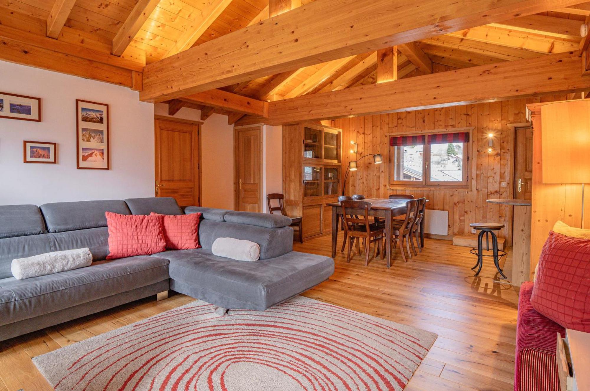 Capucin - A 3 Bedroom Mountain Loft Chamonix