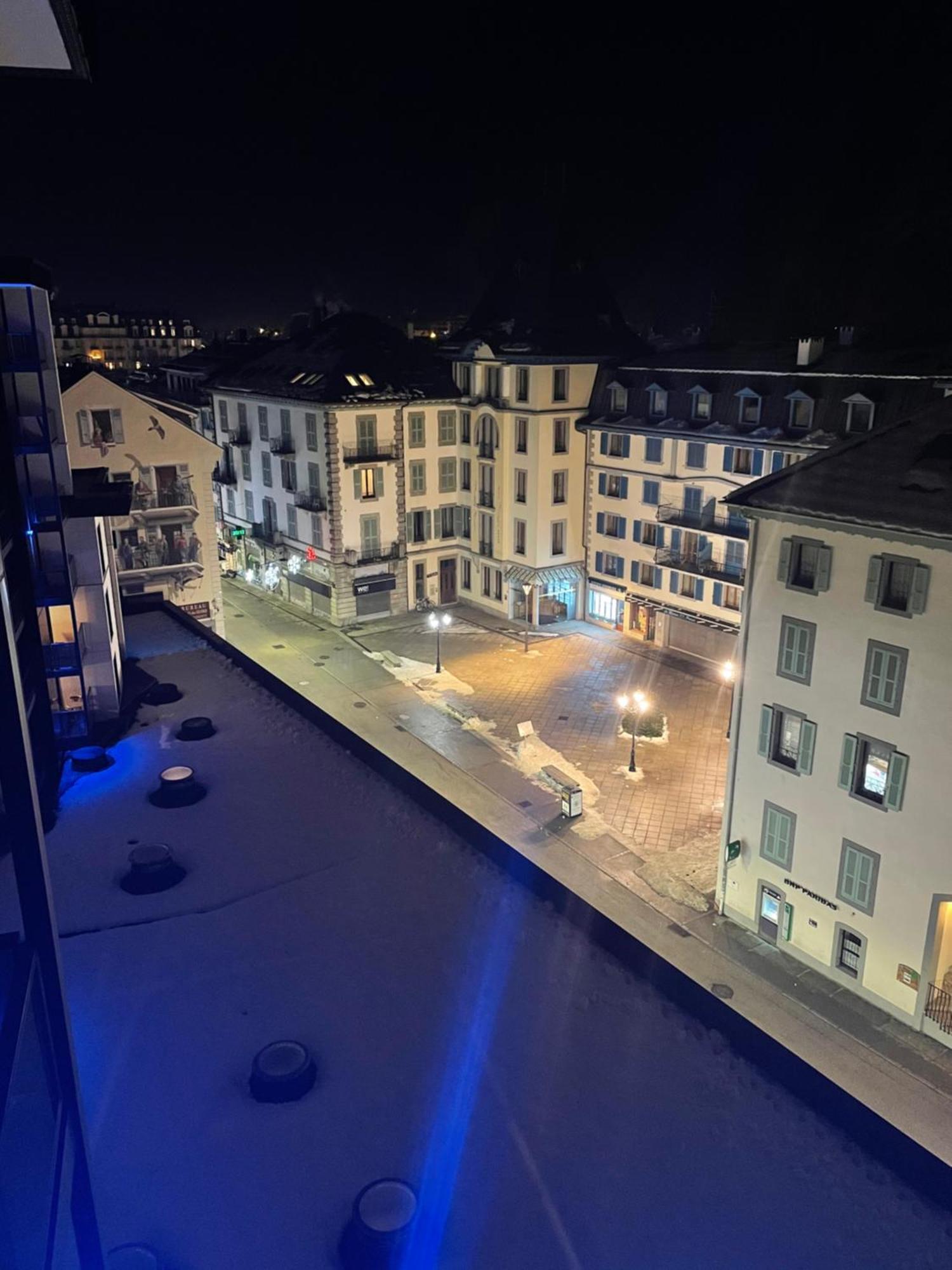 Plein Centre Vue Panoramique Exceptionnelle Sud Tres Grand Apartment Chamonix