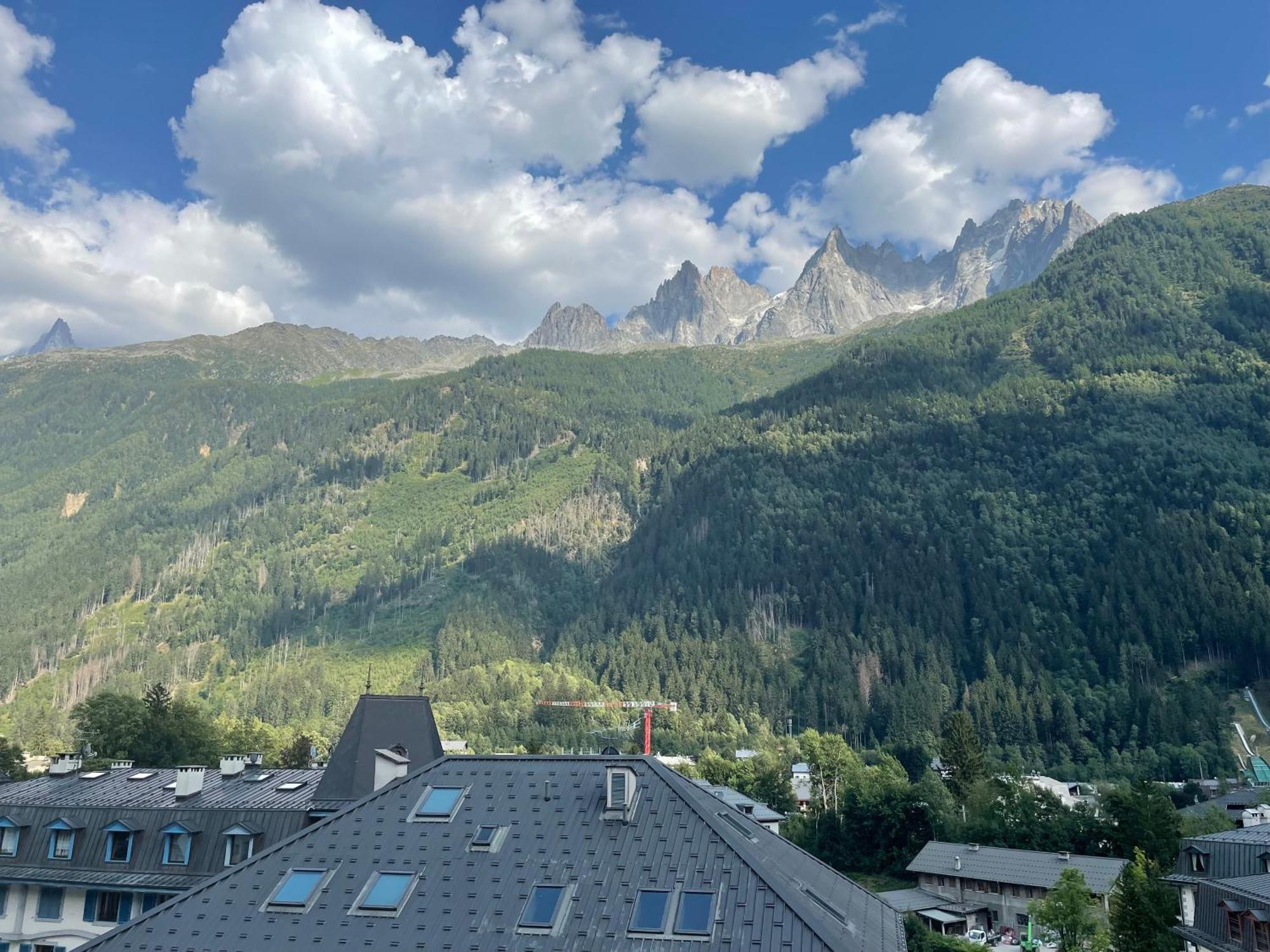 Apartment Plein Centre Vue Panoramique Exceptionnelle Sud Tres Grand Chamonix