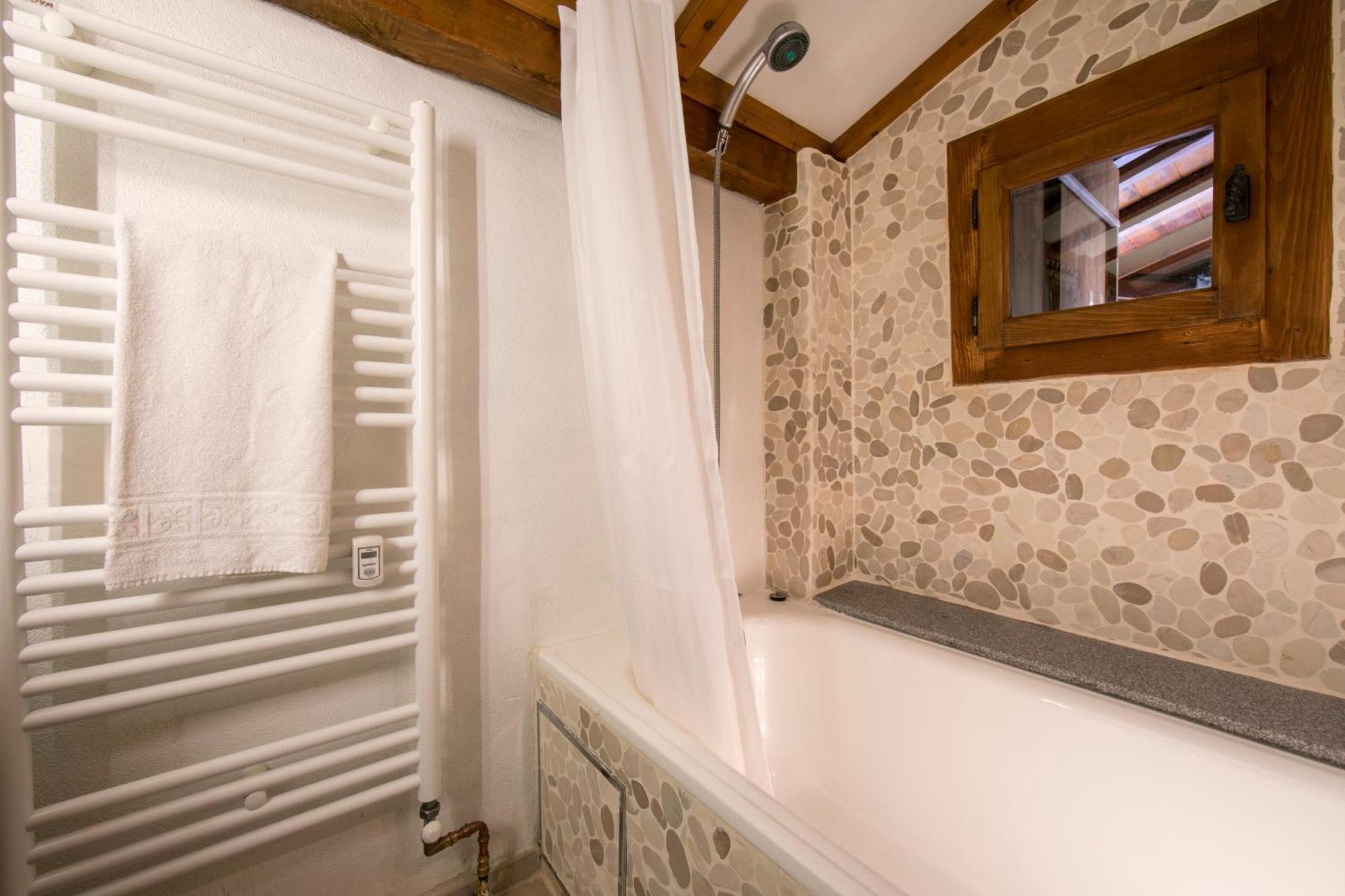 Apartment Amethystes A14 Ski-in Ski-out - Happy Chamonix