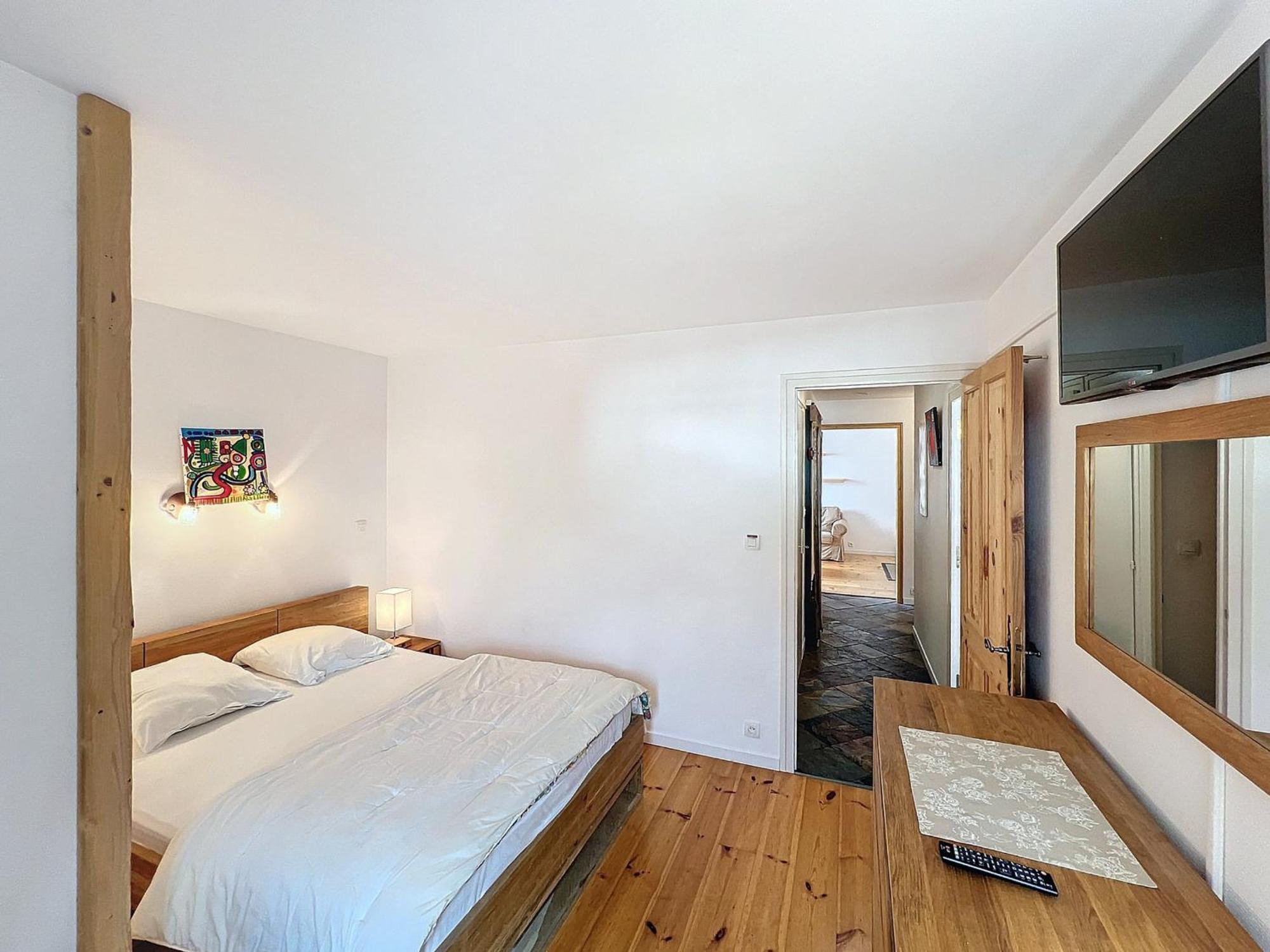 Apartment Centre, 4 Pers, 2 Ch. Avec Balcon, Parking, Proche Telepherique Et Remontees - Fr-1-507-24 *