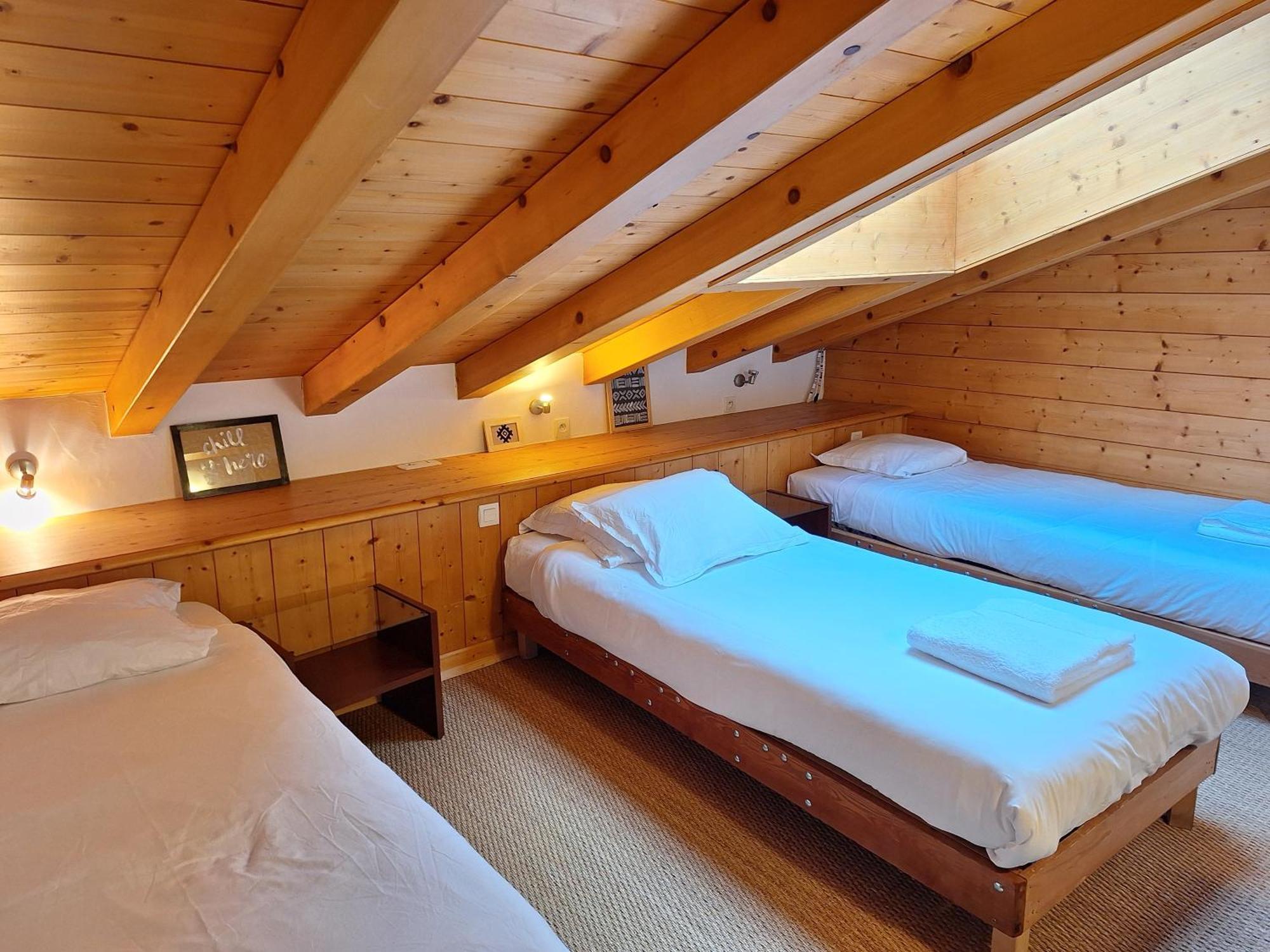 Hideaway 1 *