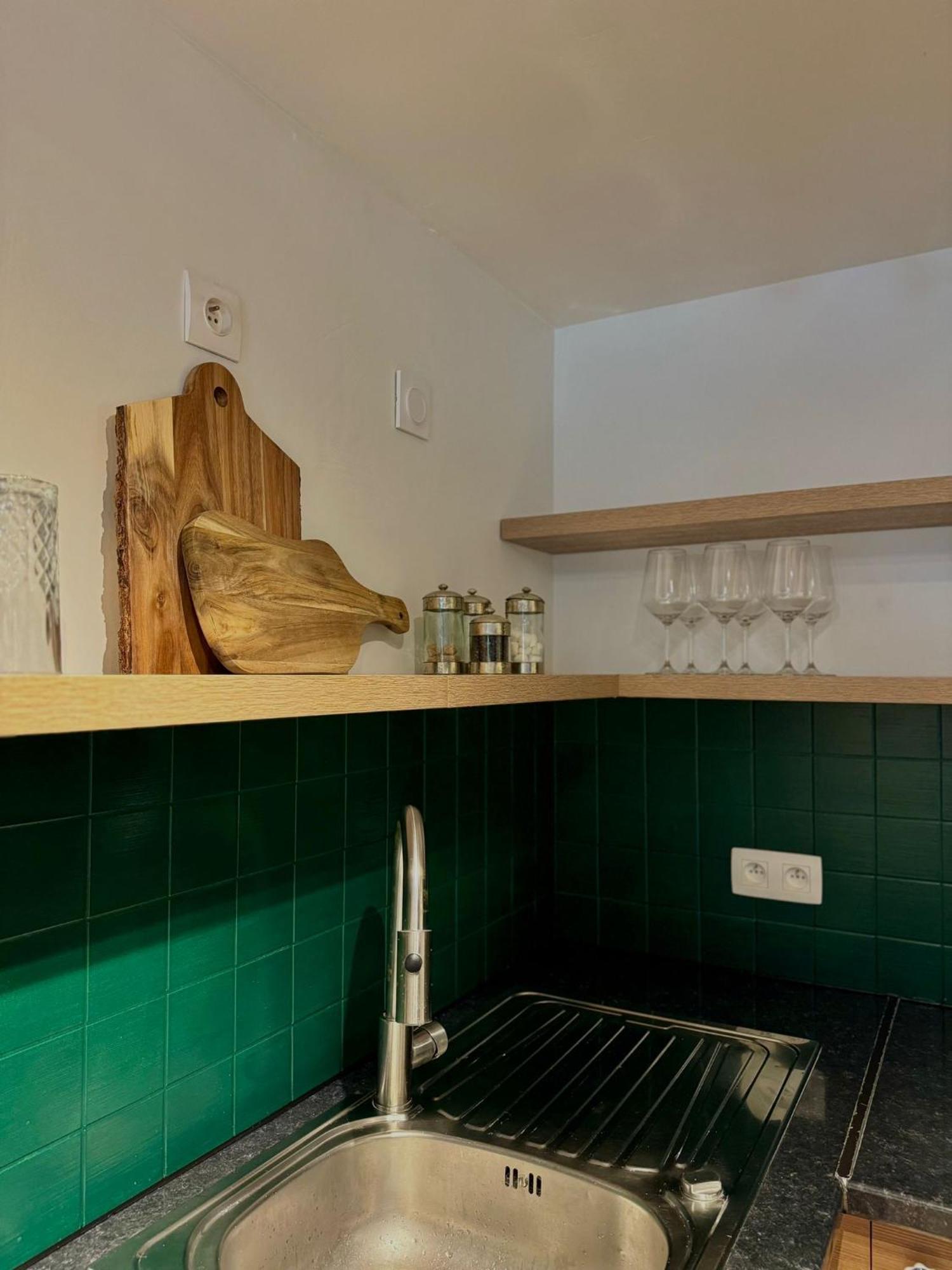 Le Petit Social Apartment *