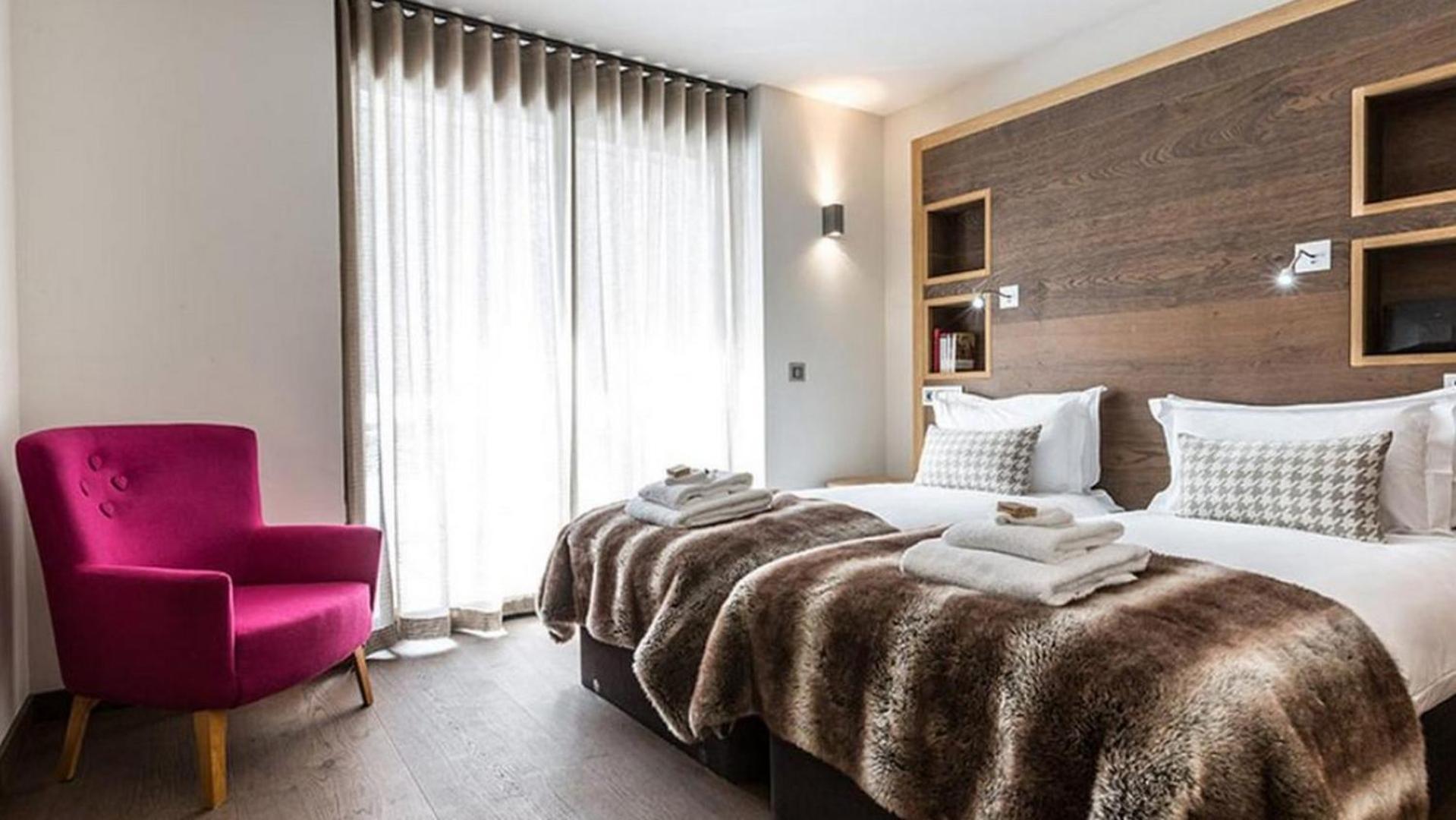 Villa 5br Beautiful With Exceptional Facilities - What'app - 0034-635-518-057 - For Reservations! *