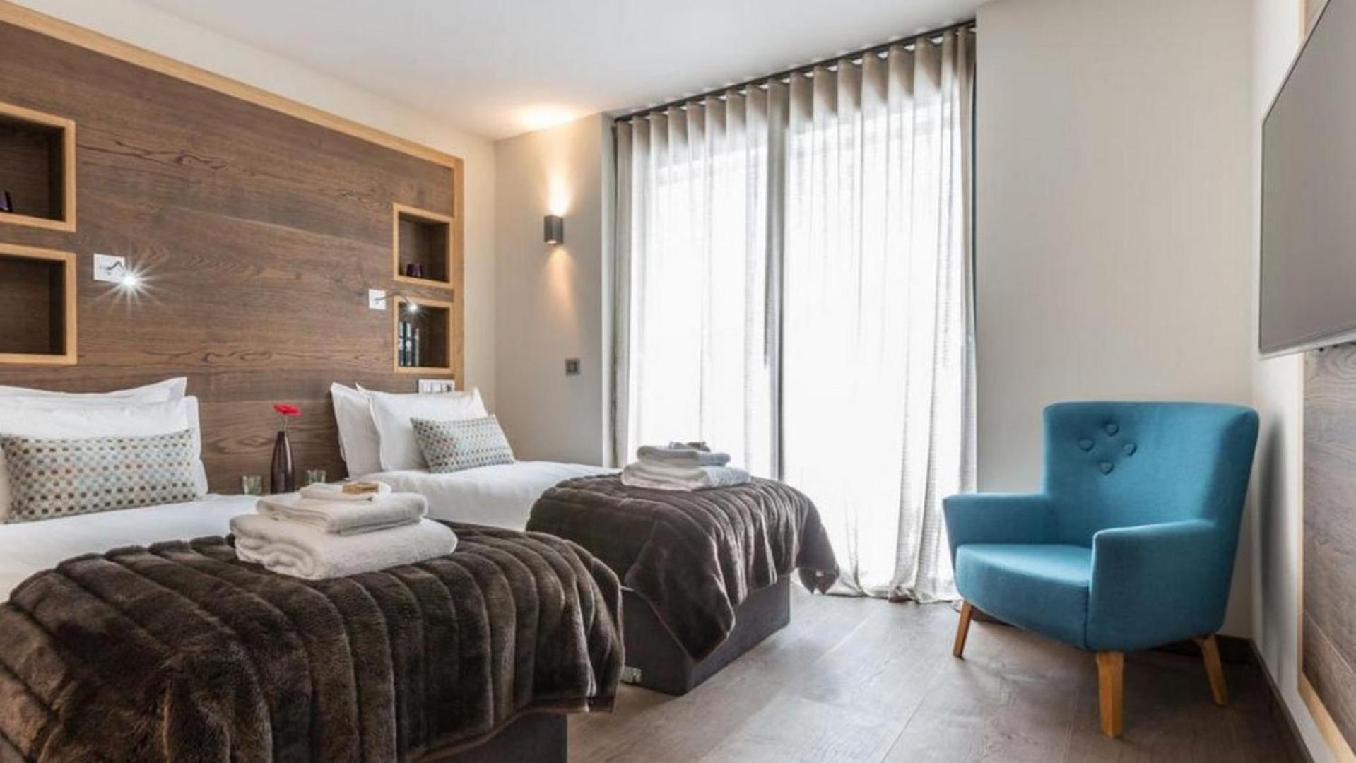 5br Beautiful With Exceptional Facilities - What'app - 0034-635-518-057 - For Reservations! Villa Chamonix