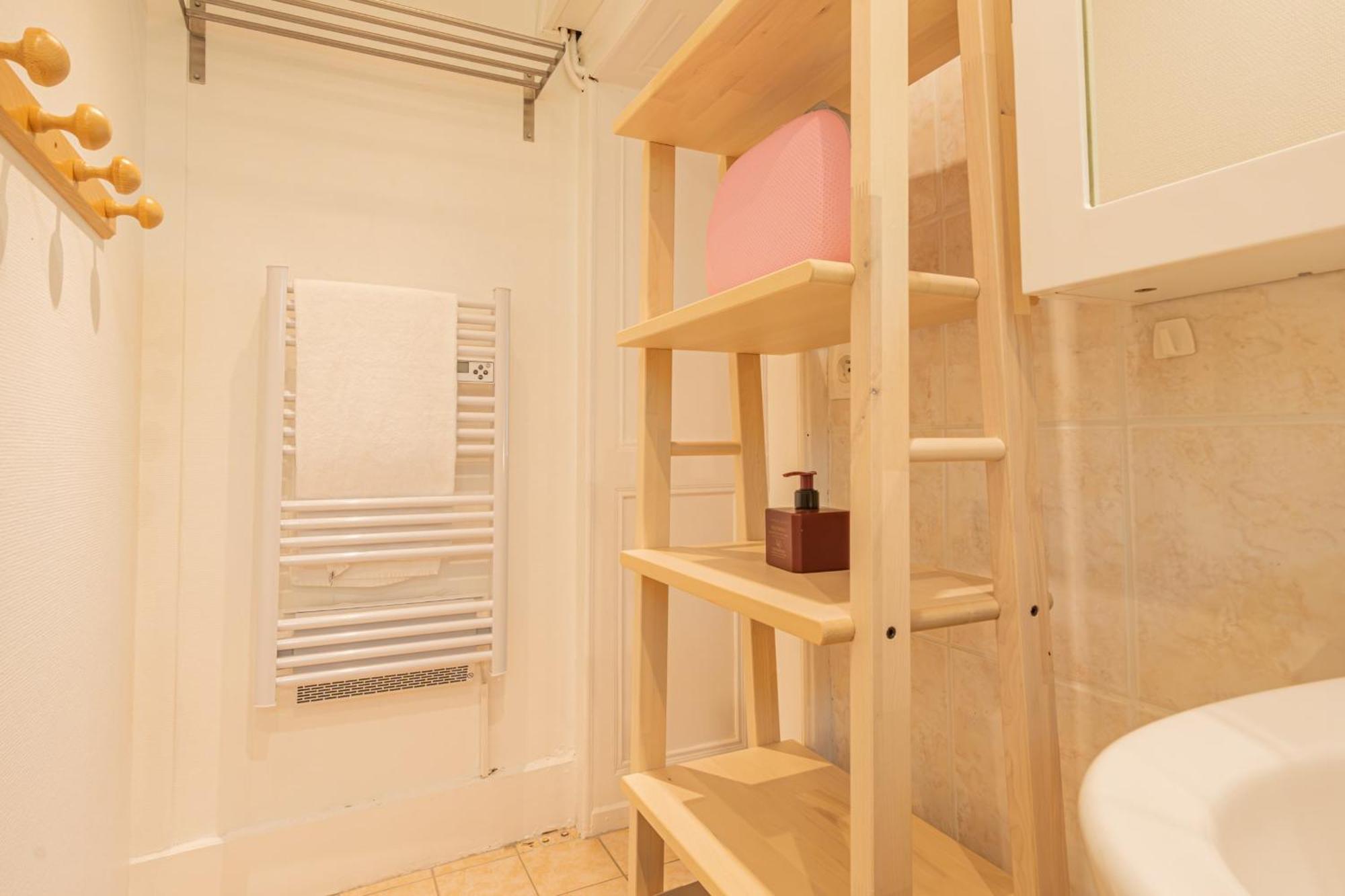 Rimaye Blanche - A Bright And Cozy 1 Bed *