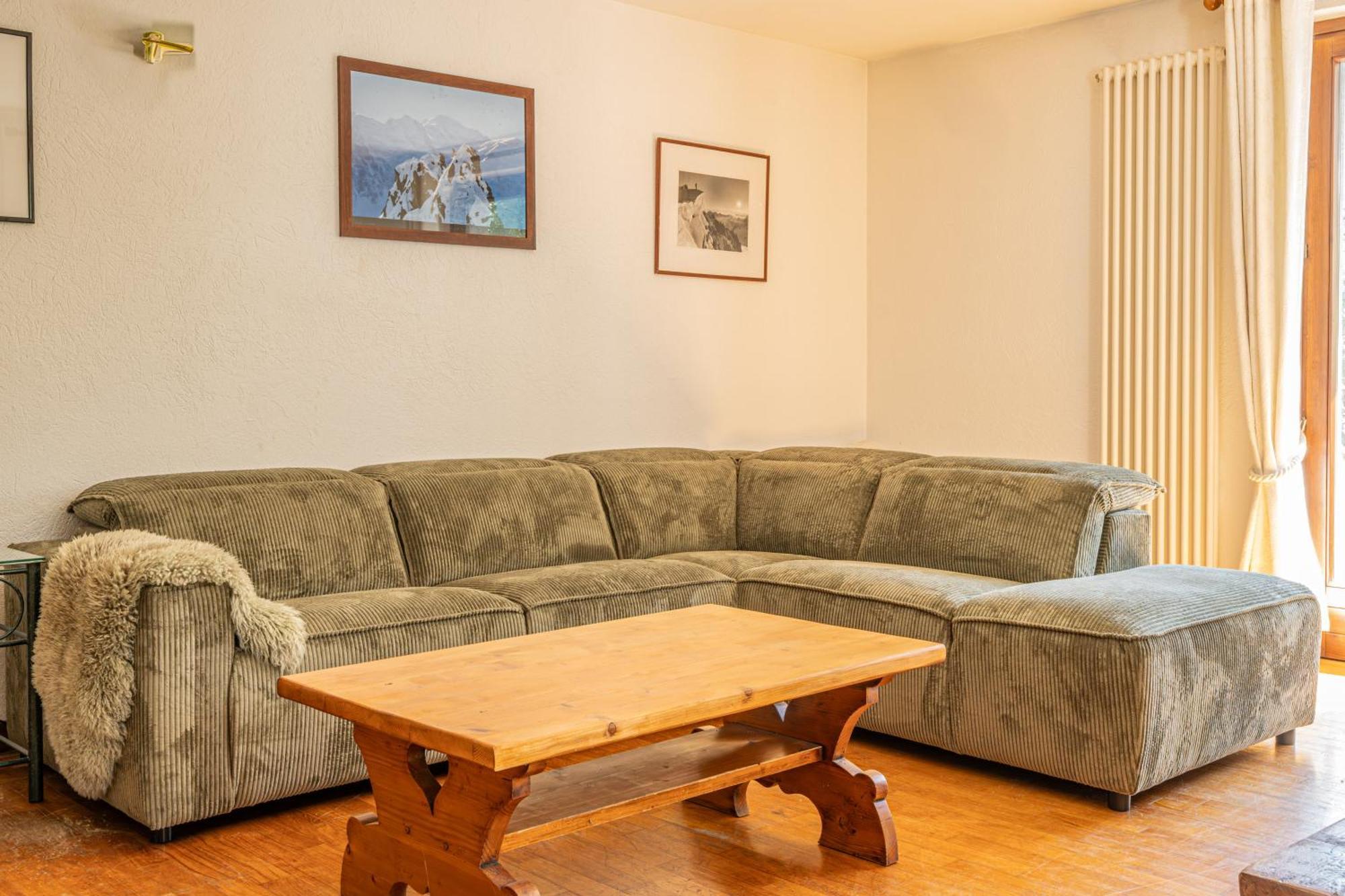 Coeur Des Alpes - A Spacious 3-bedroom With Spectacular Views Apartment *