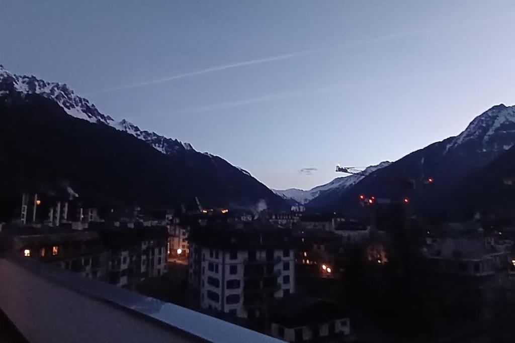 Two Bedroom Apartment, Hypercenter, Terrace Mont Blanc, Parking * Chamonix