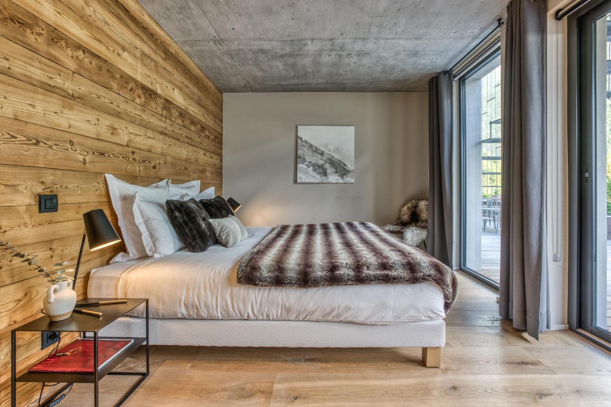 Chalet Rytola, Modern & In