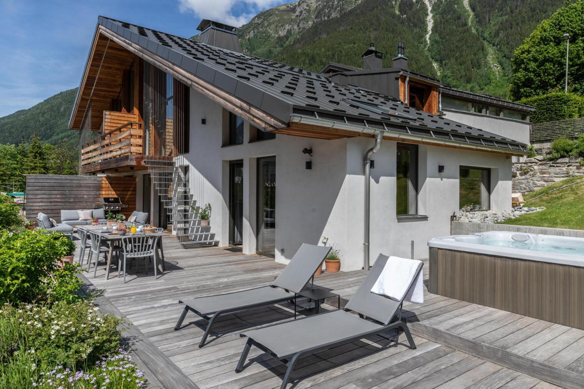Rytola, Modern & In *