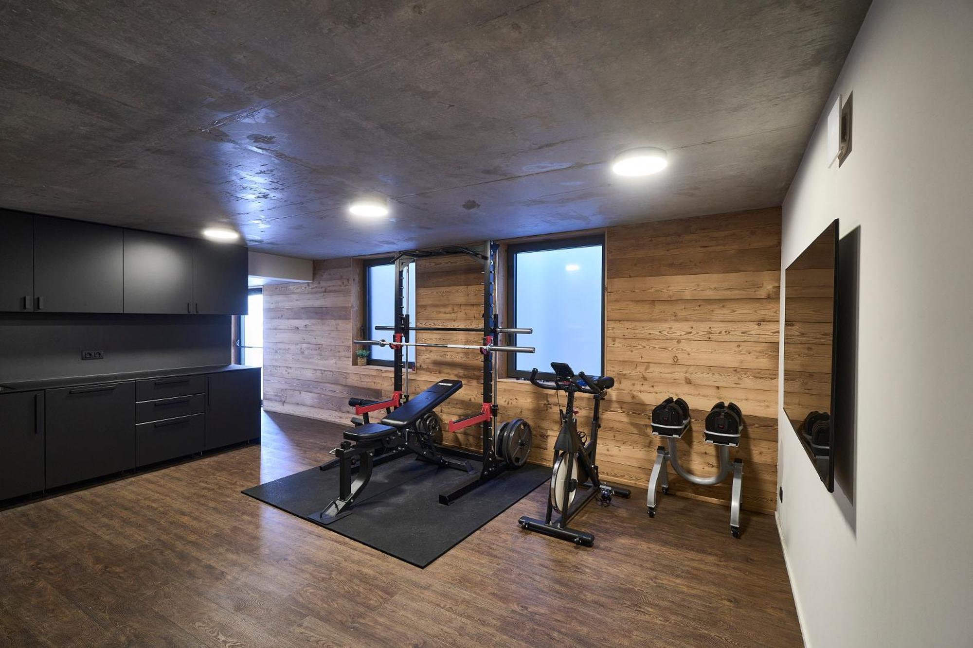 Rytola, Modern & In Chalet *