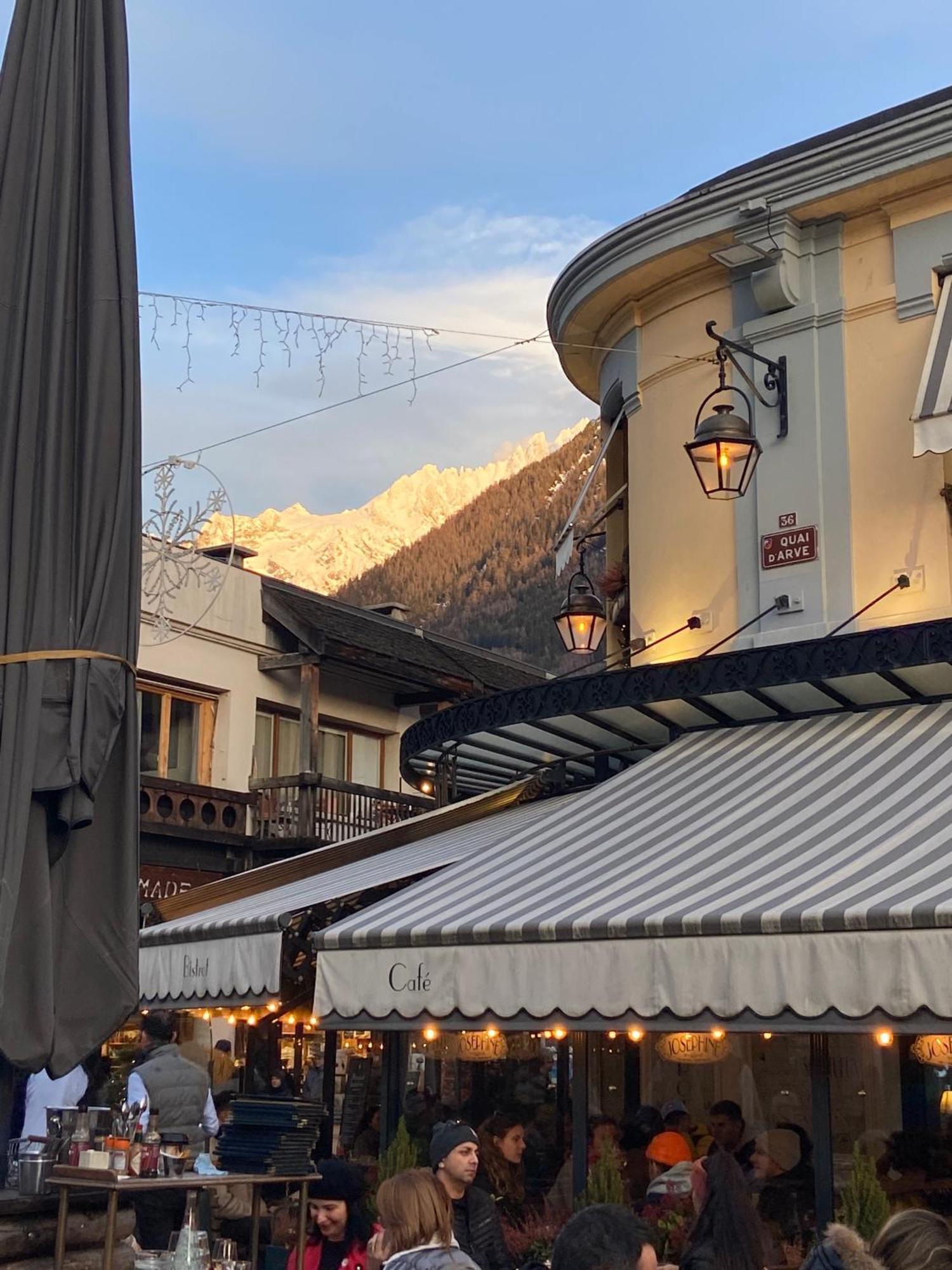 Modern 2-br In The Heart Of Chamonix