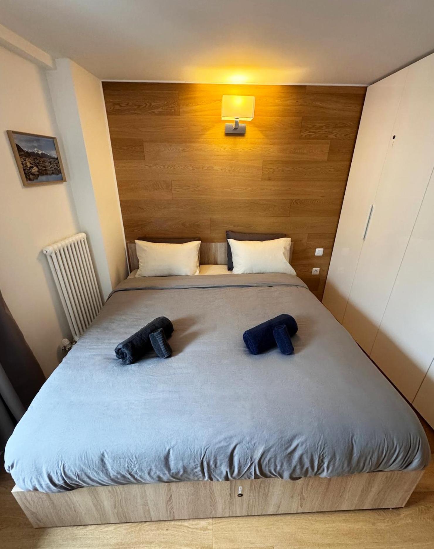 Modern 2-br In The Heart Of