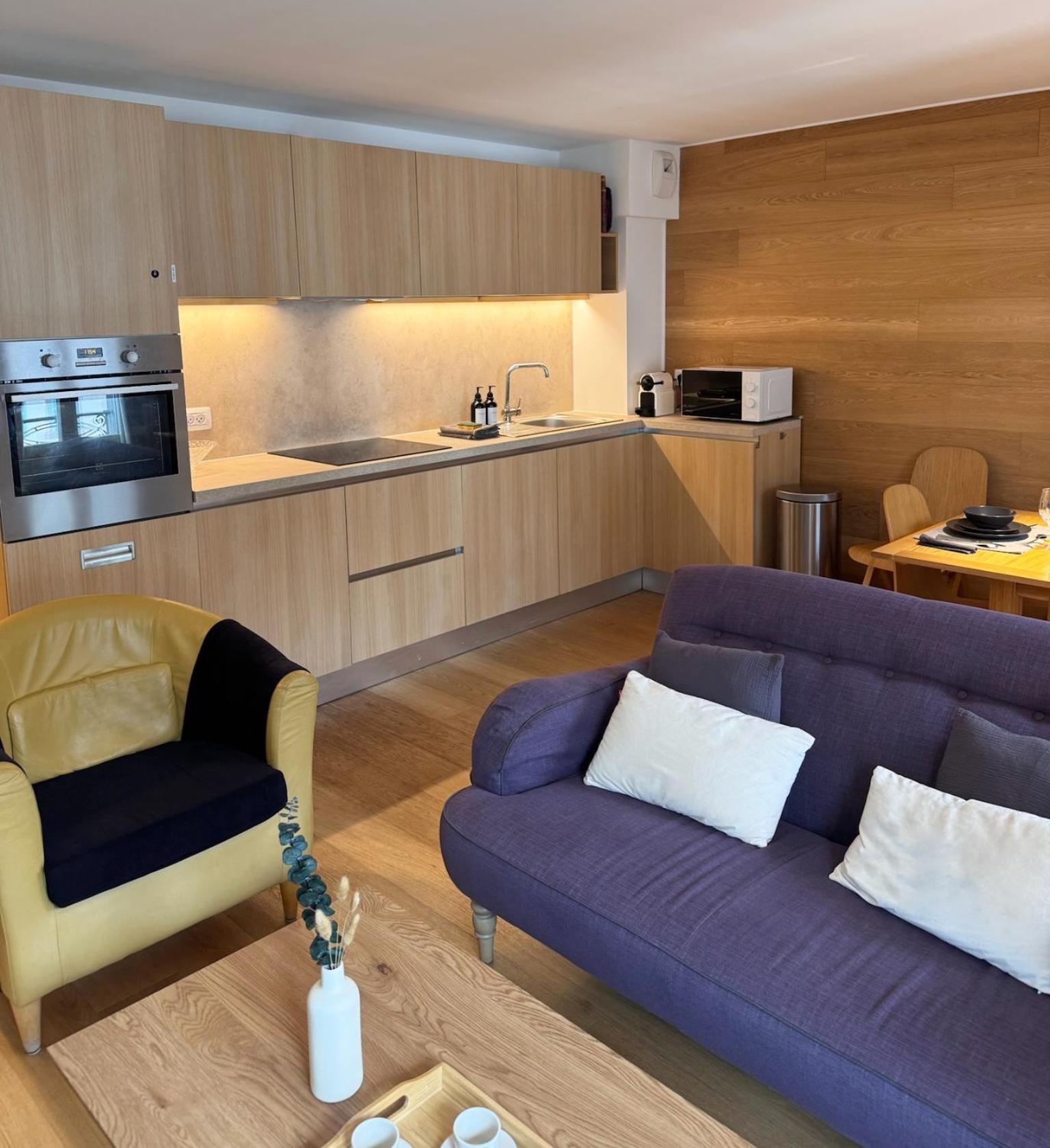 Modern 2-br In The Heart Of *