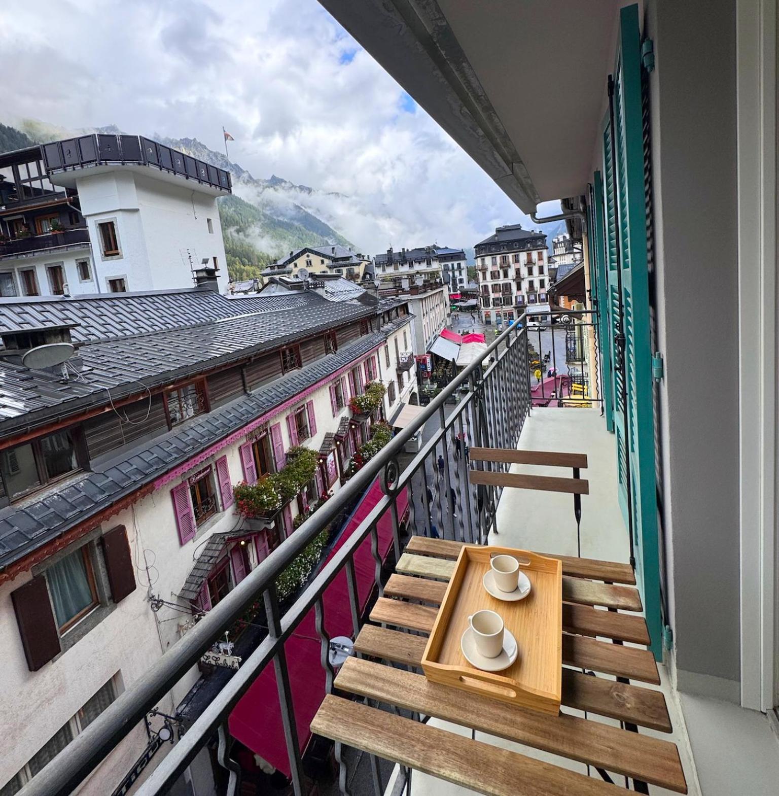 Apartment Modern 2-br In The Heart Of *