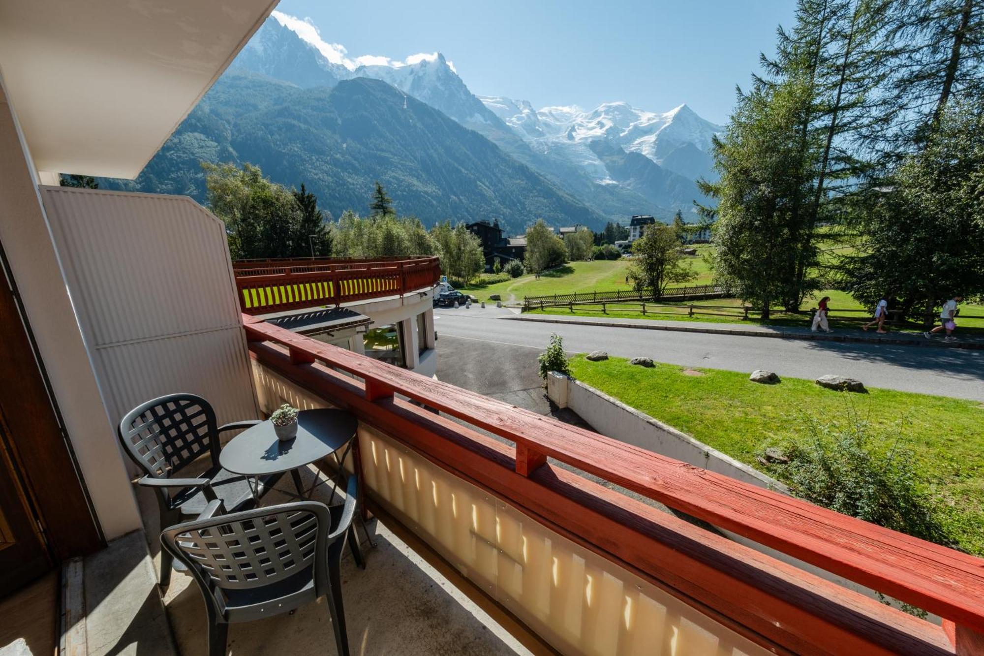 Hotel La Sapiniere 3*