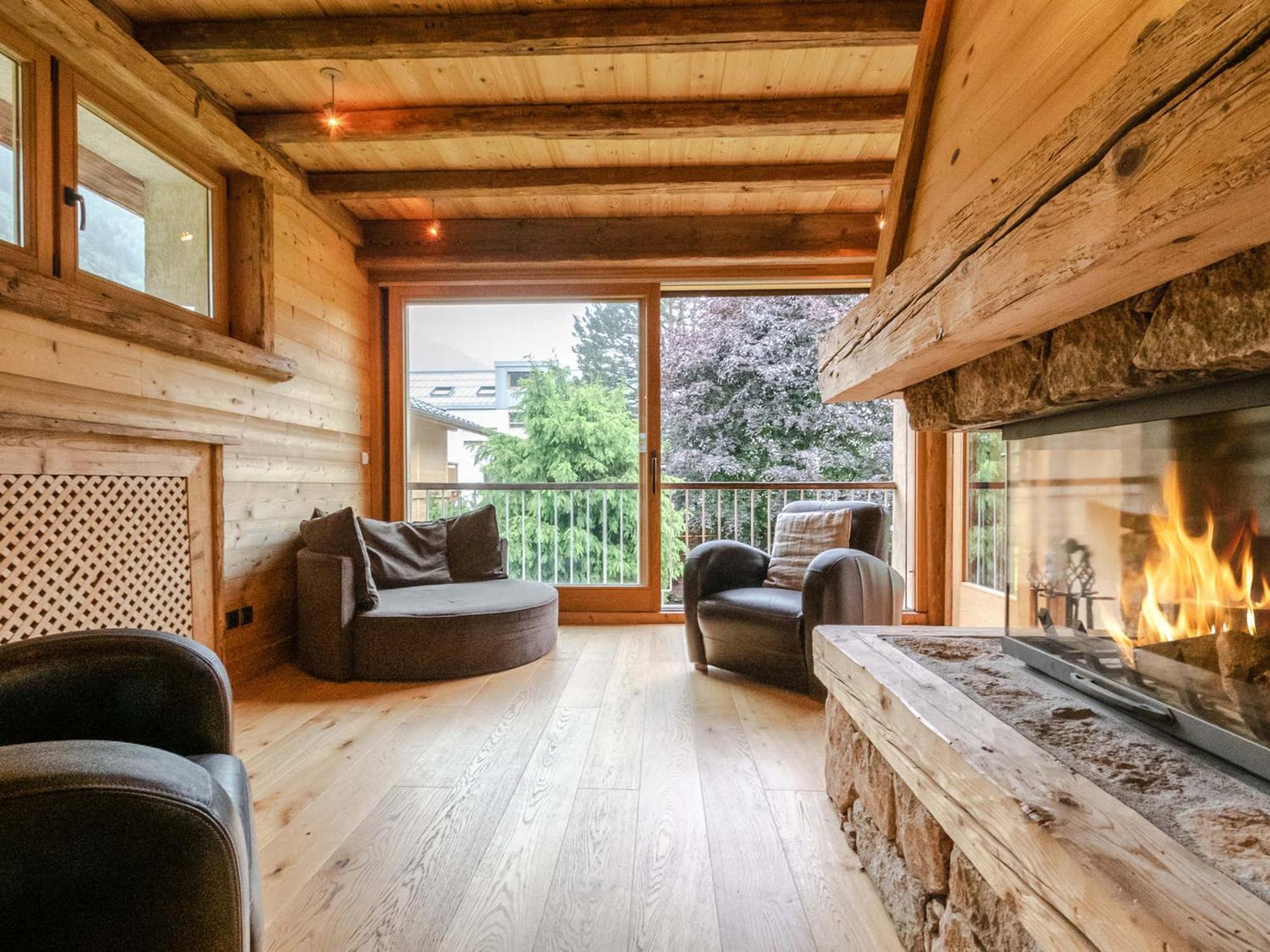 De 115m² Avec Terrasse Et Cheminee A Chamonix-mont-blanc, Proche Centre Et Telepherique - Fr-1-343-178 Apartment