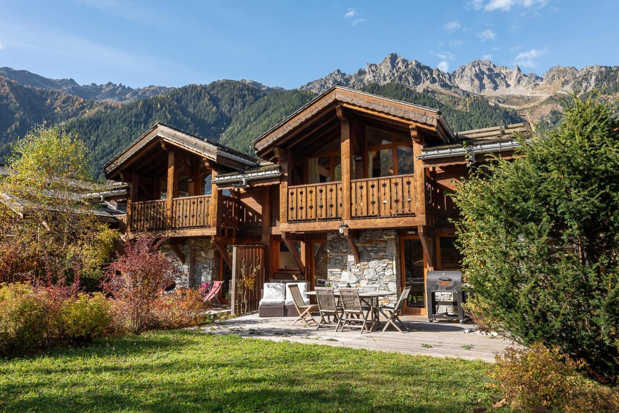 Big Mountain House - Alpes Travel - Les Praz - Sleeps 8