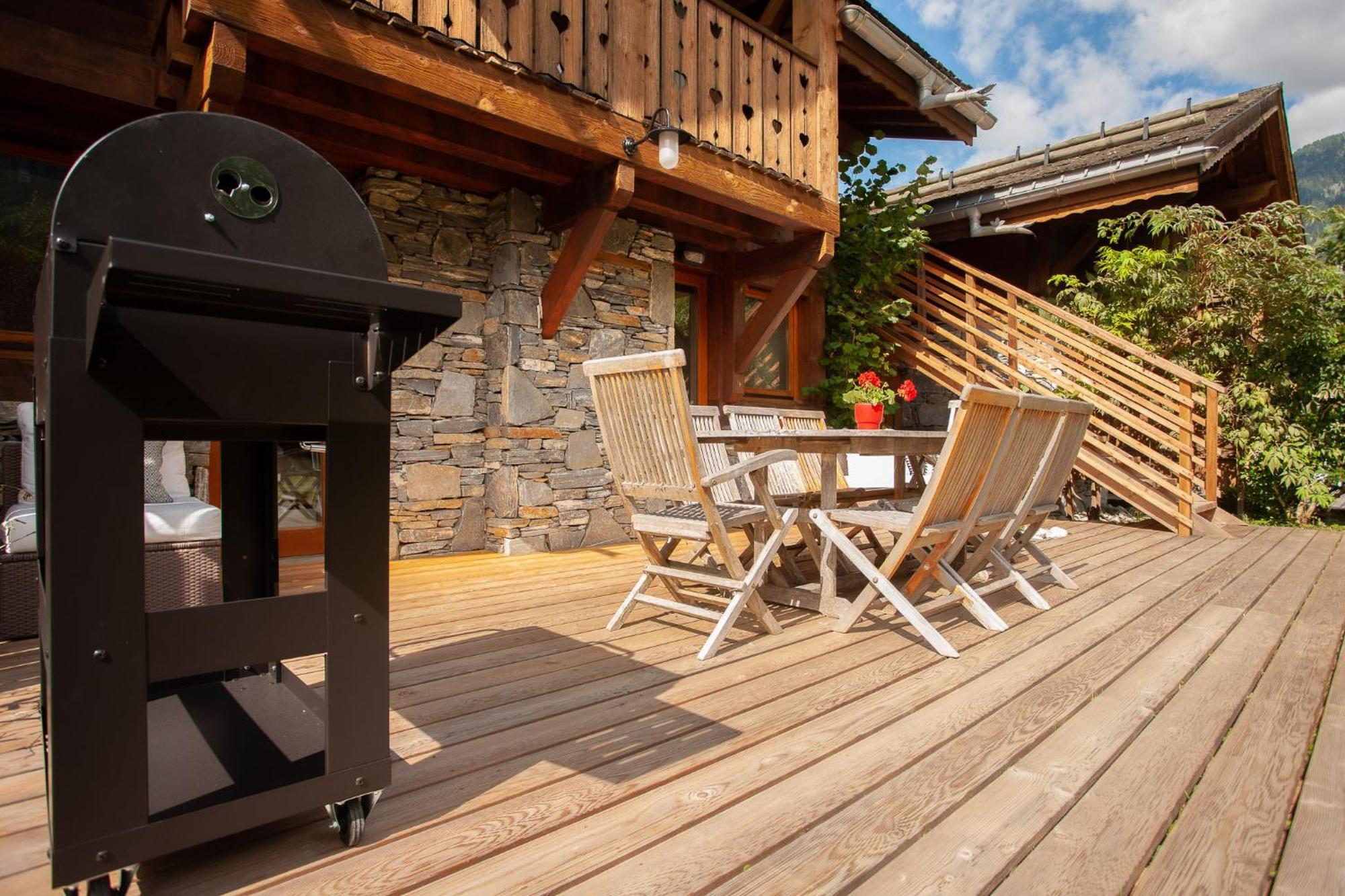 Big Mountain House - Alpes Travel - Les Praz - Sleeps 8