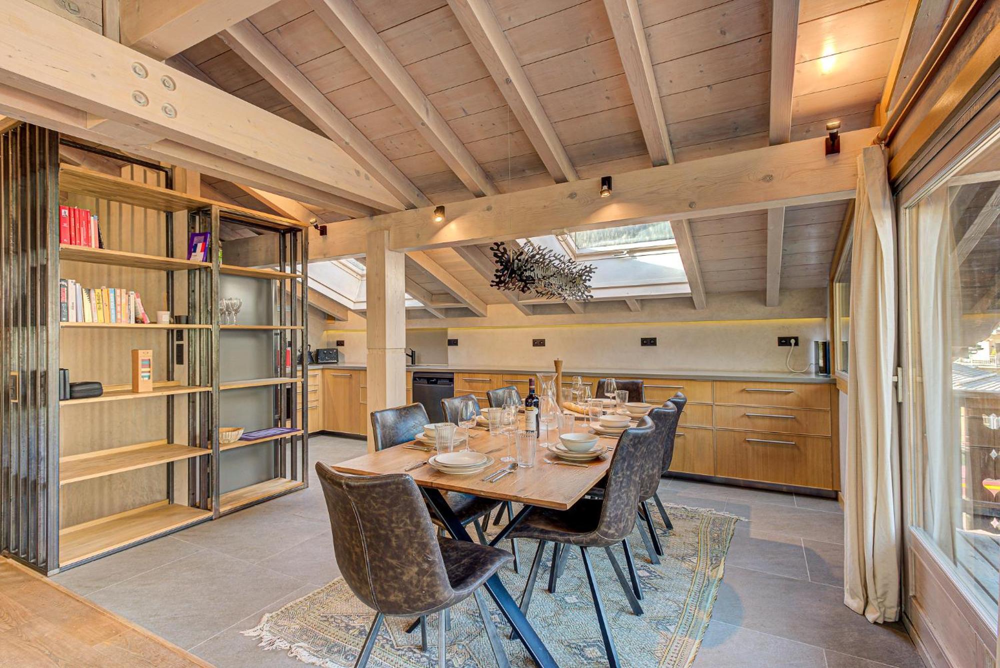 Big Mountain House - Alpes Travel - Les Praz - Sleeps 8