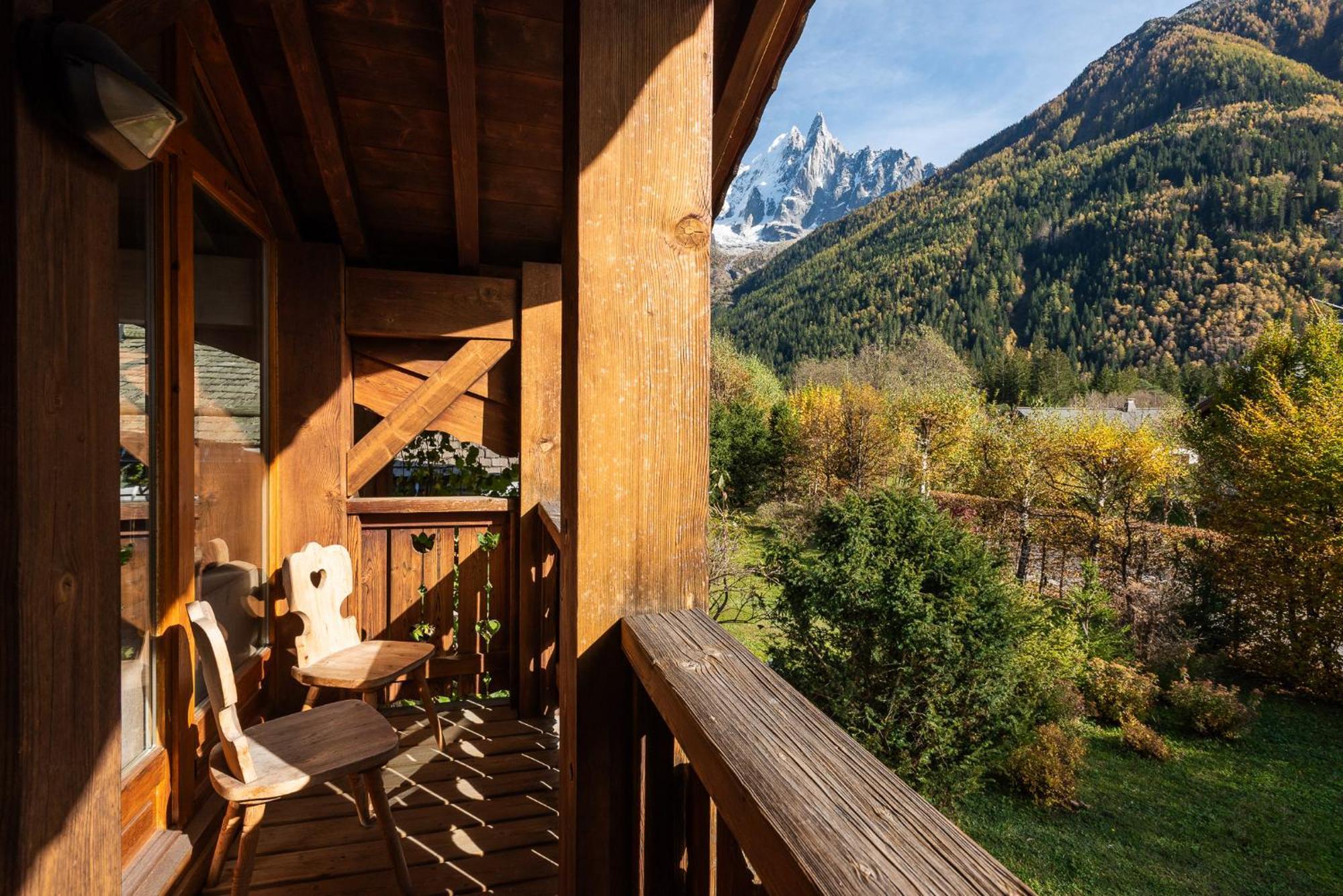 Chalet Big Mountain House - Alpes Travel - Les Praz - Sleeps 8 *