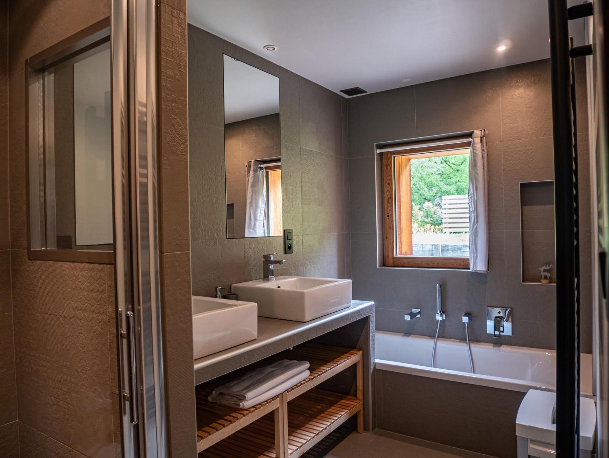 Chalet Bonami 450 M2 Salle Cinema Jacuzzi Hammam