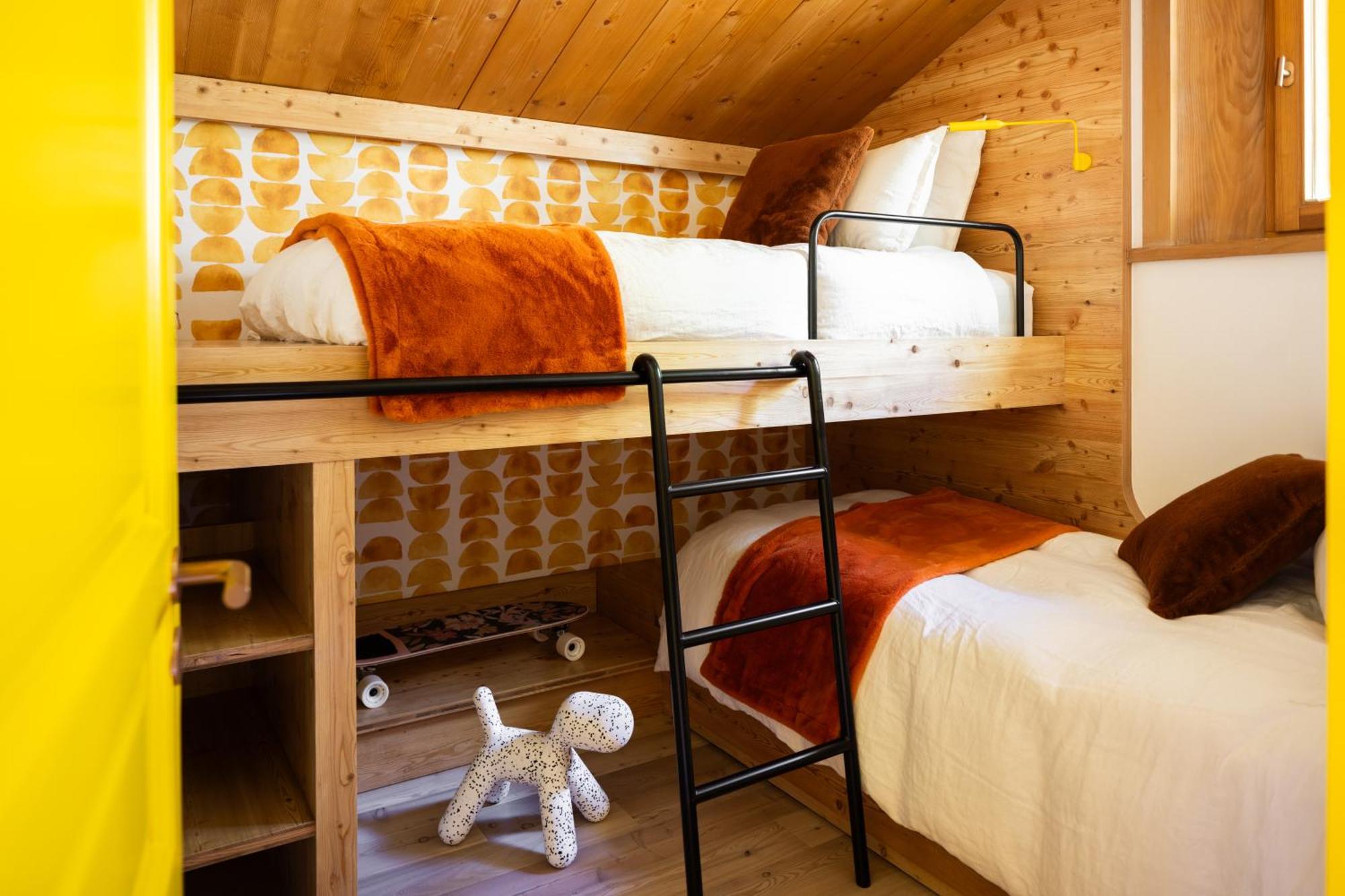 Three Bedroom Lemon Pit Chalet *
