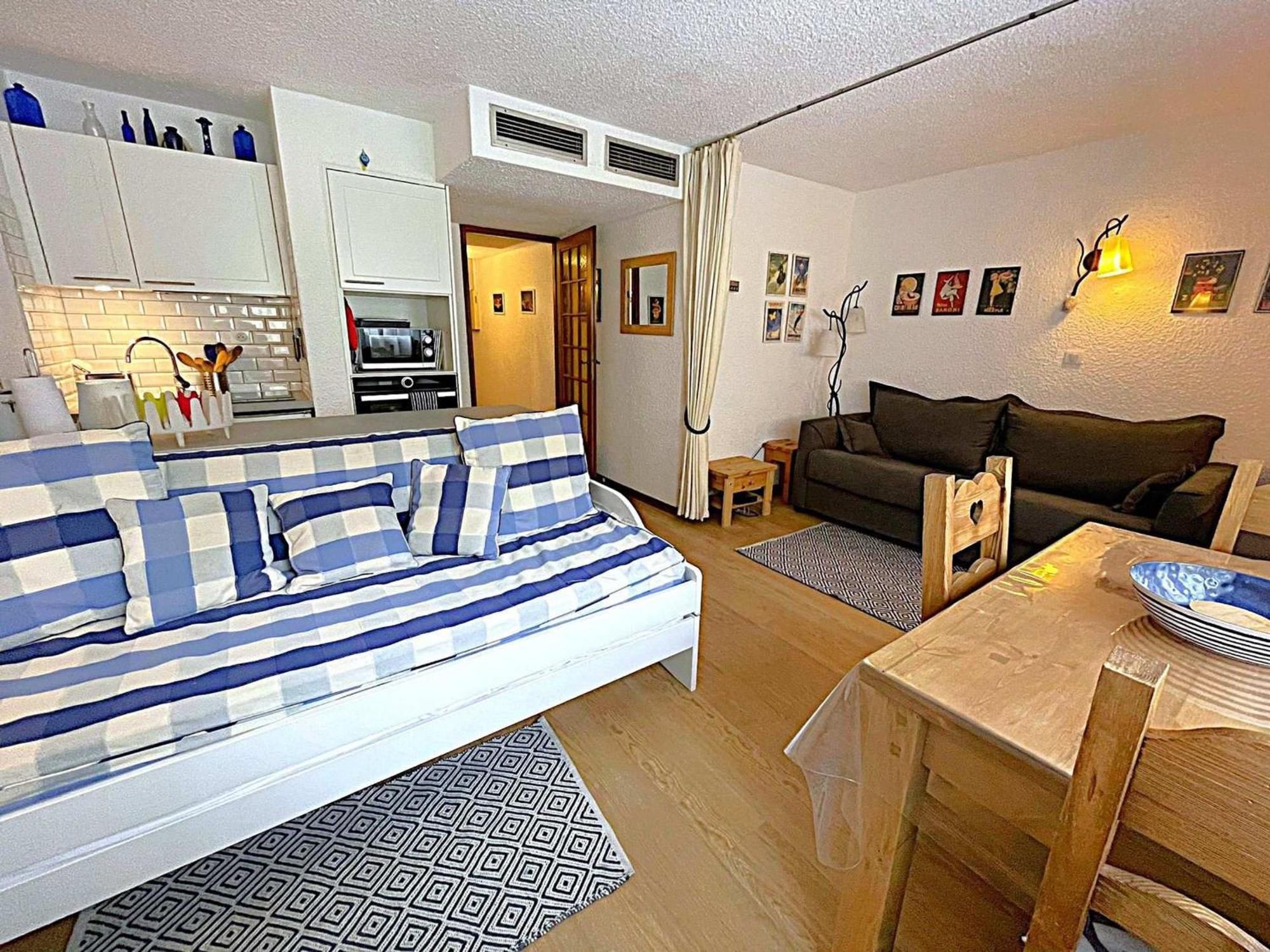Au Pied Des Pistes Avec Parking Et Wifi - Fr-1-343-162 Apartment *