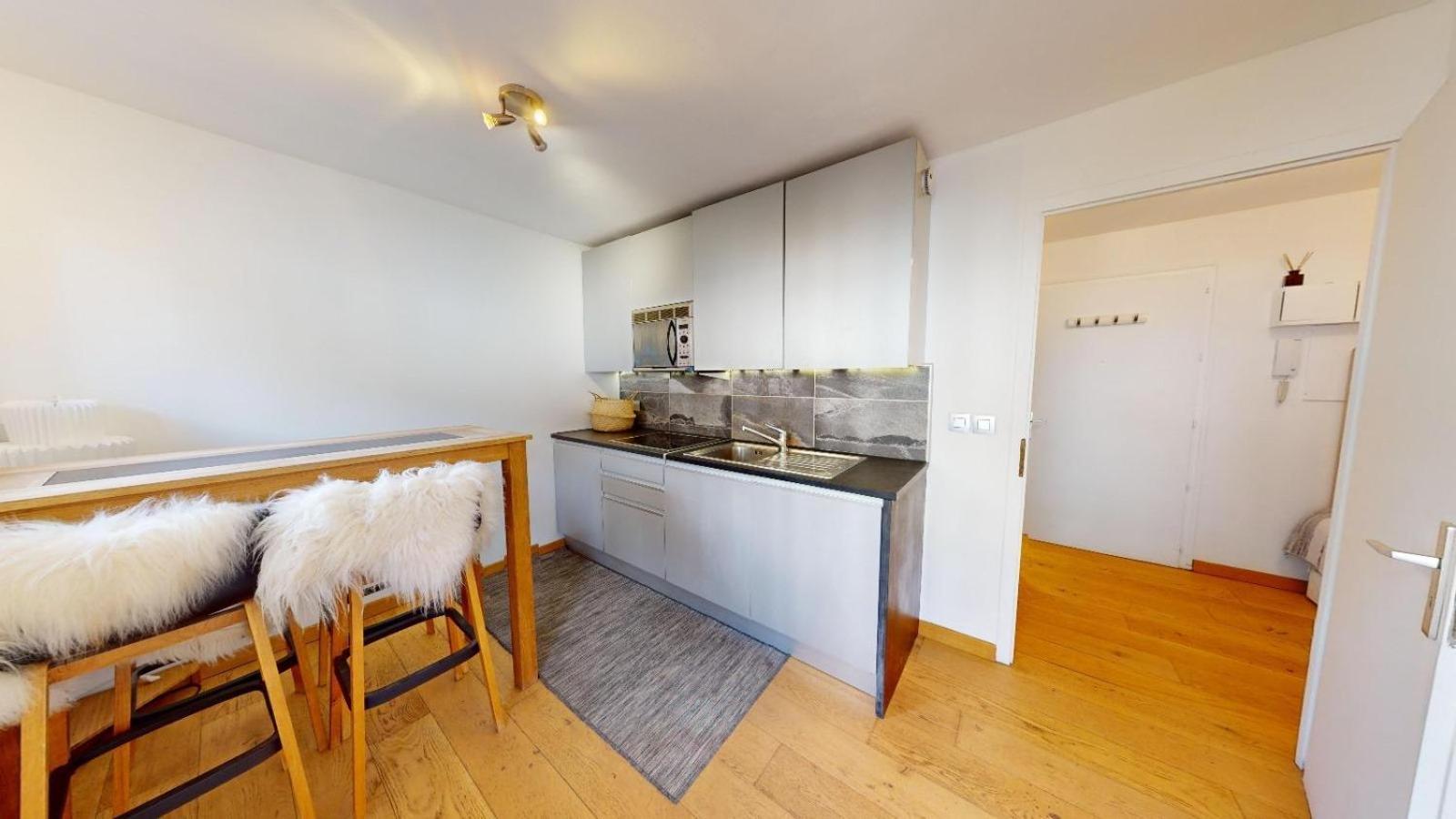 Le Petit Avec Vue Et Balcon Apartment