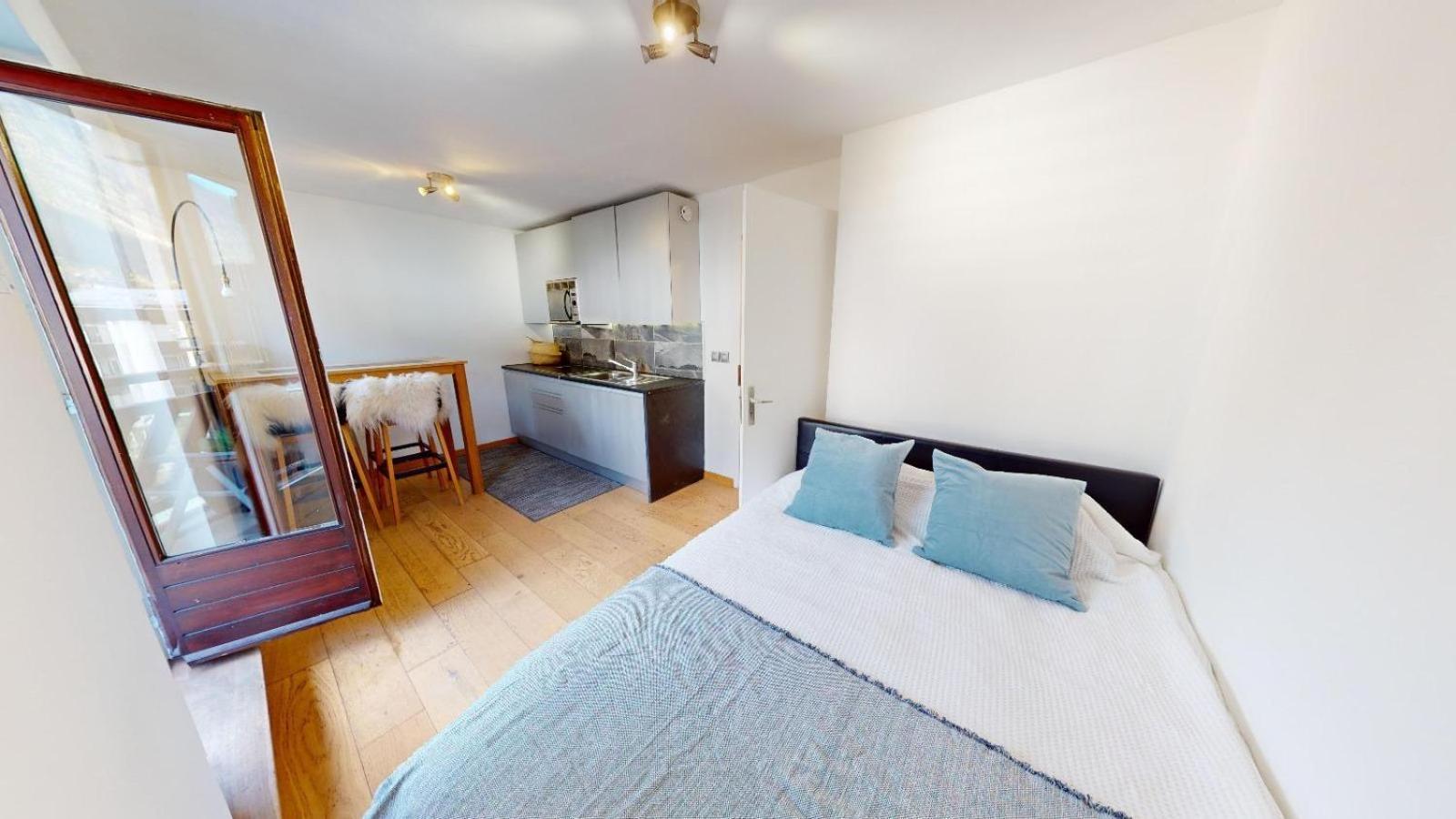 Le Petit Avec Vue Et Balcon Apartment *