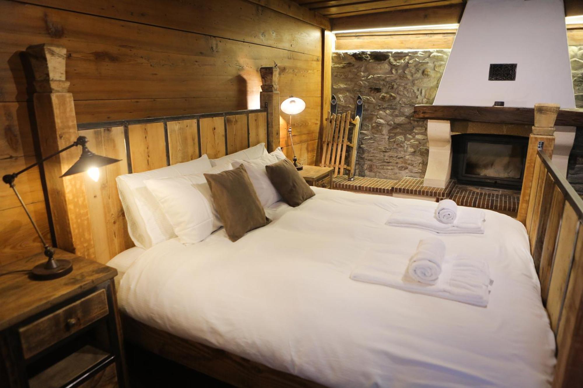 Marmotte Mountain Manor Lodge