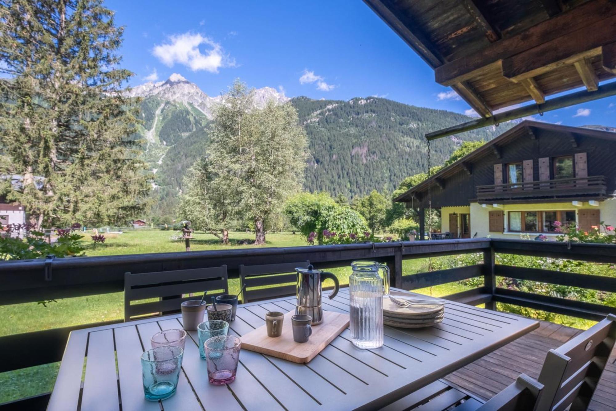 Cocooning Small Chaming With Garden Chalet *