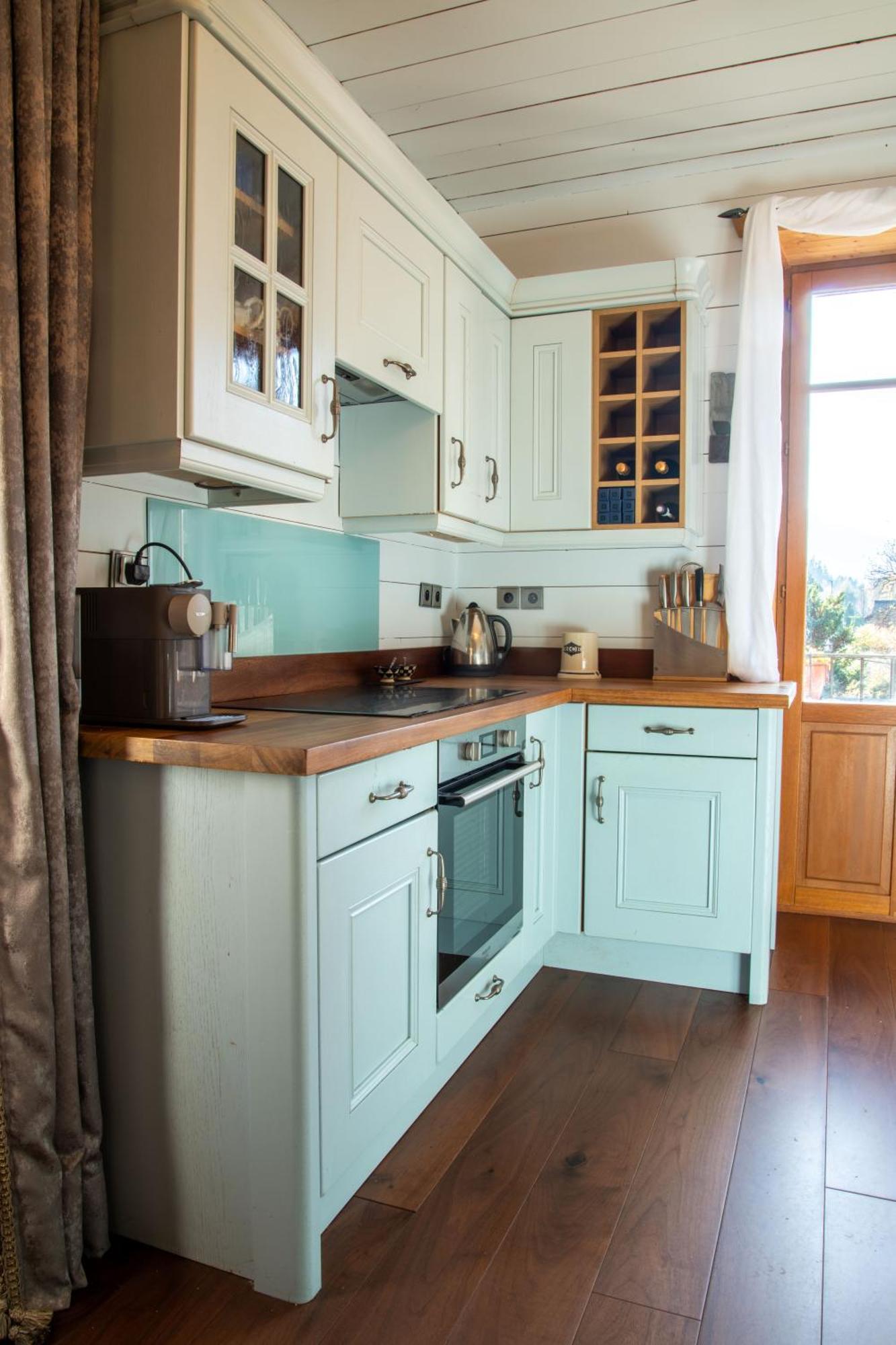 Apartment Heart Of Lovely And Cosy 2 Bedrooms, Terrace, Parking