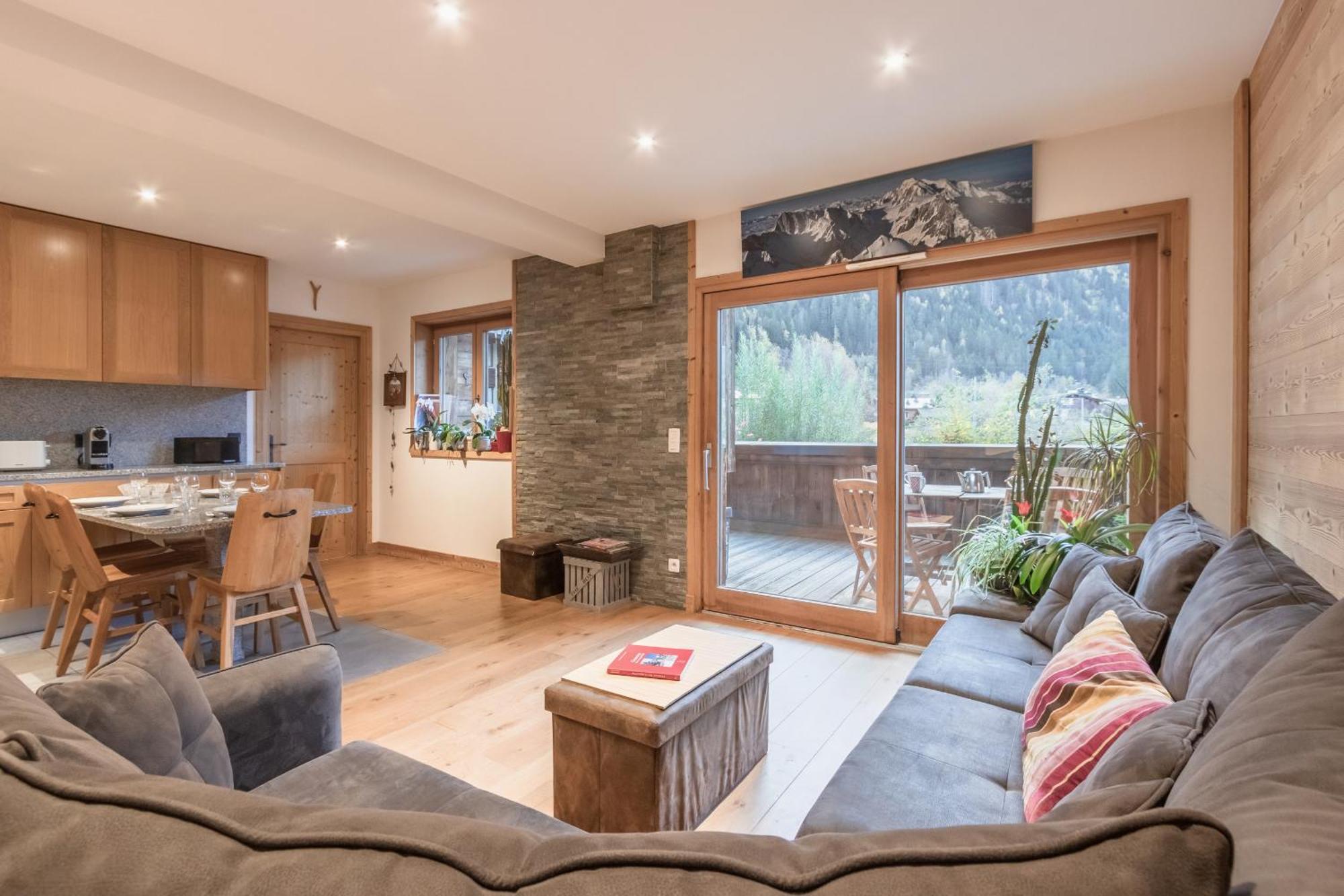 Grand Paradis Apartment *