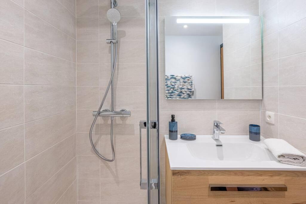 Clos Savoy - New Close To Center & Free Parking - By Cozee Apartment Chamonix
