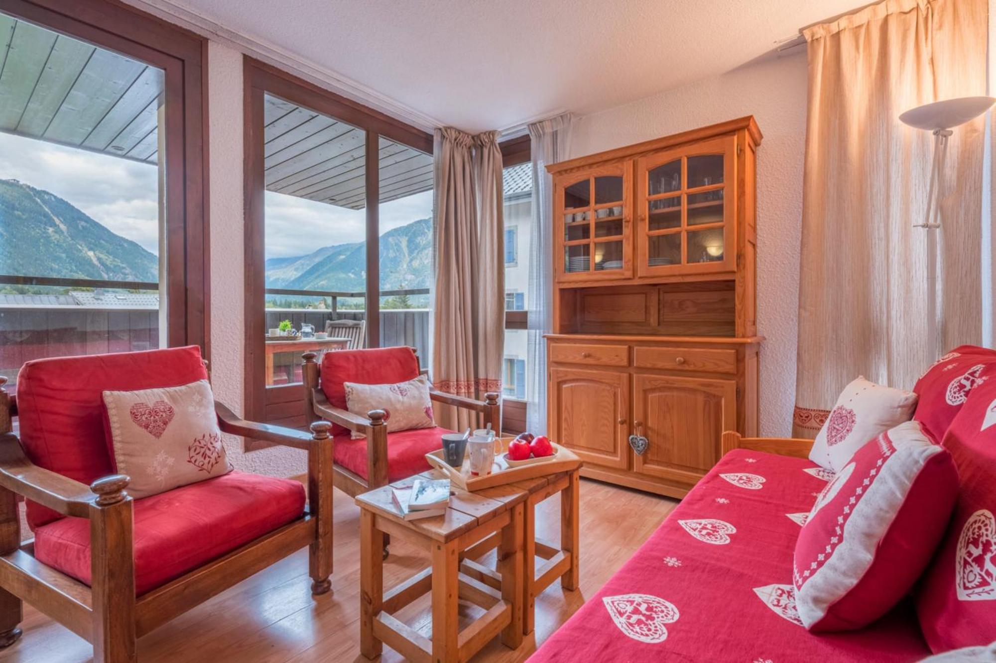 Charming With Mountain View Apartment Chamonix