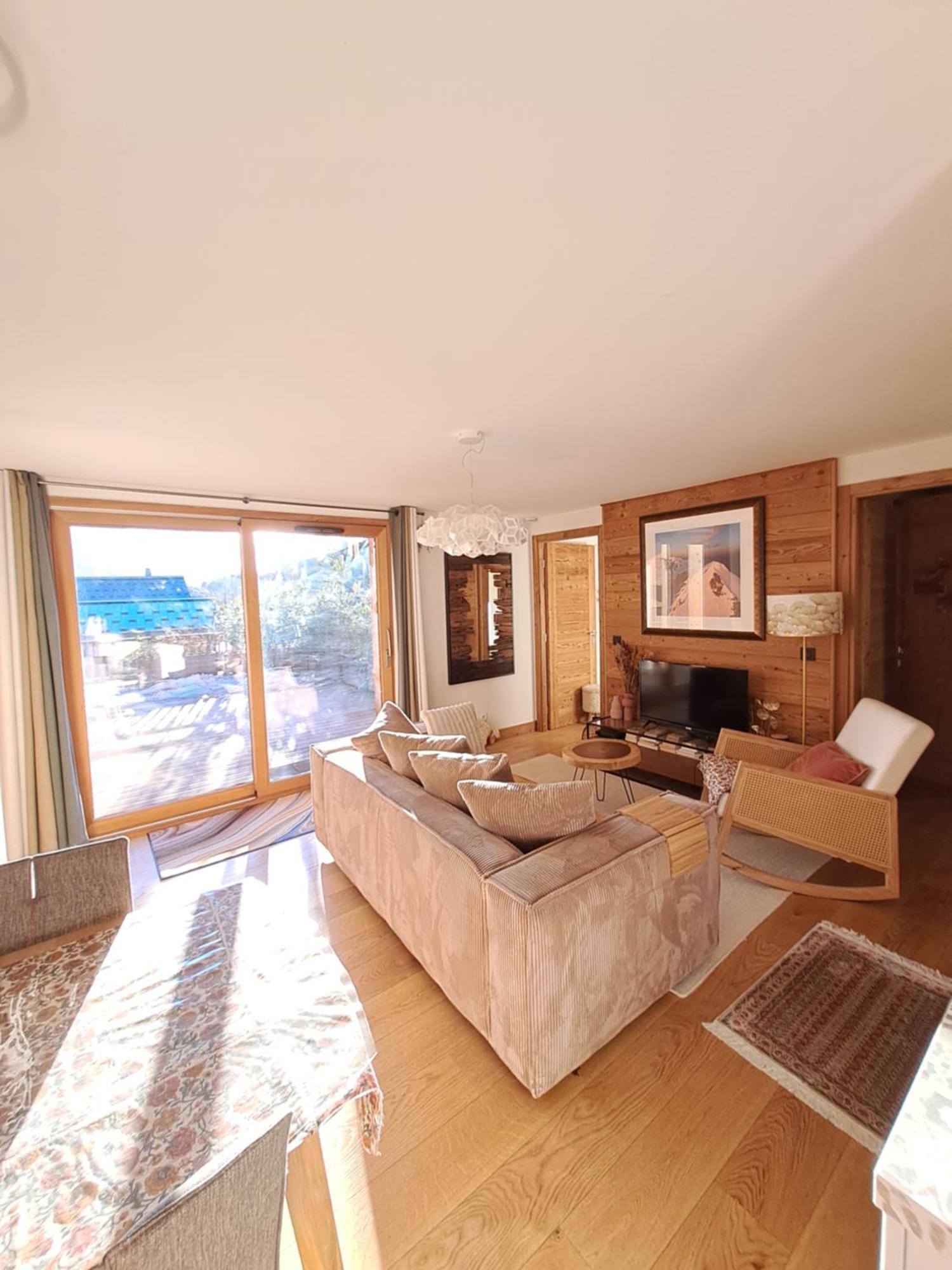 Shangrila Apartment *