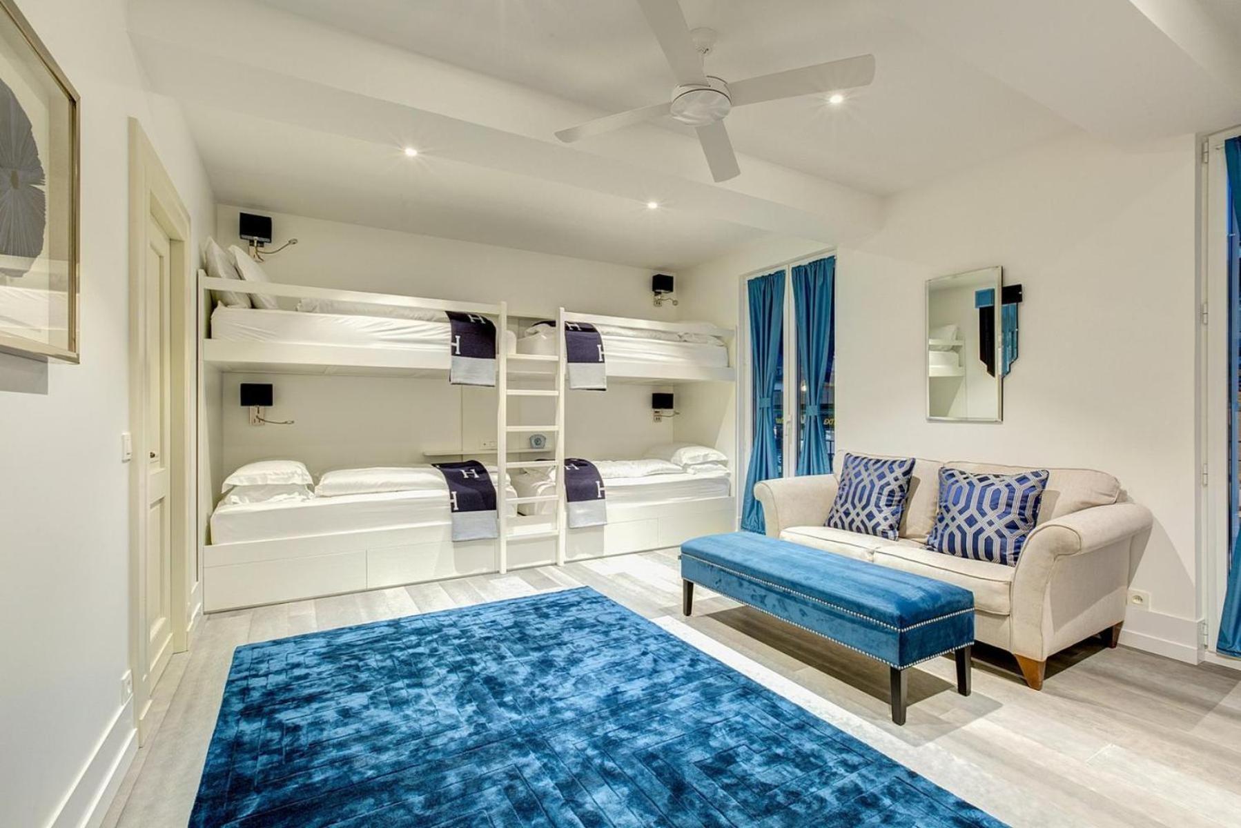 Penthouse Le Lustre *
