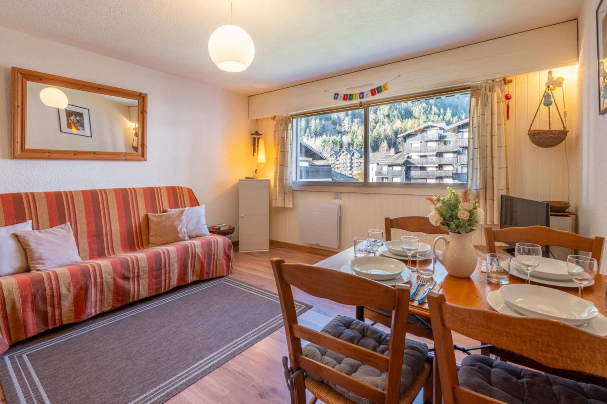 Apartment Typical In The Heart Of
