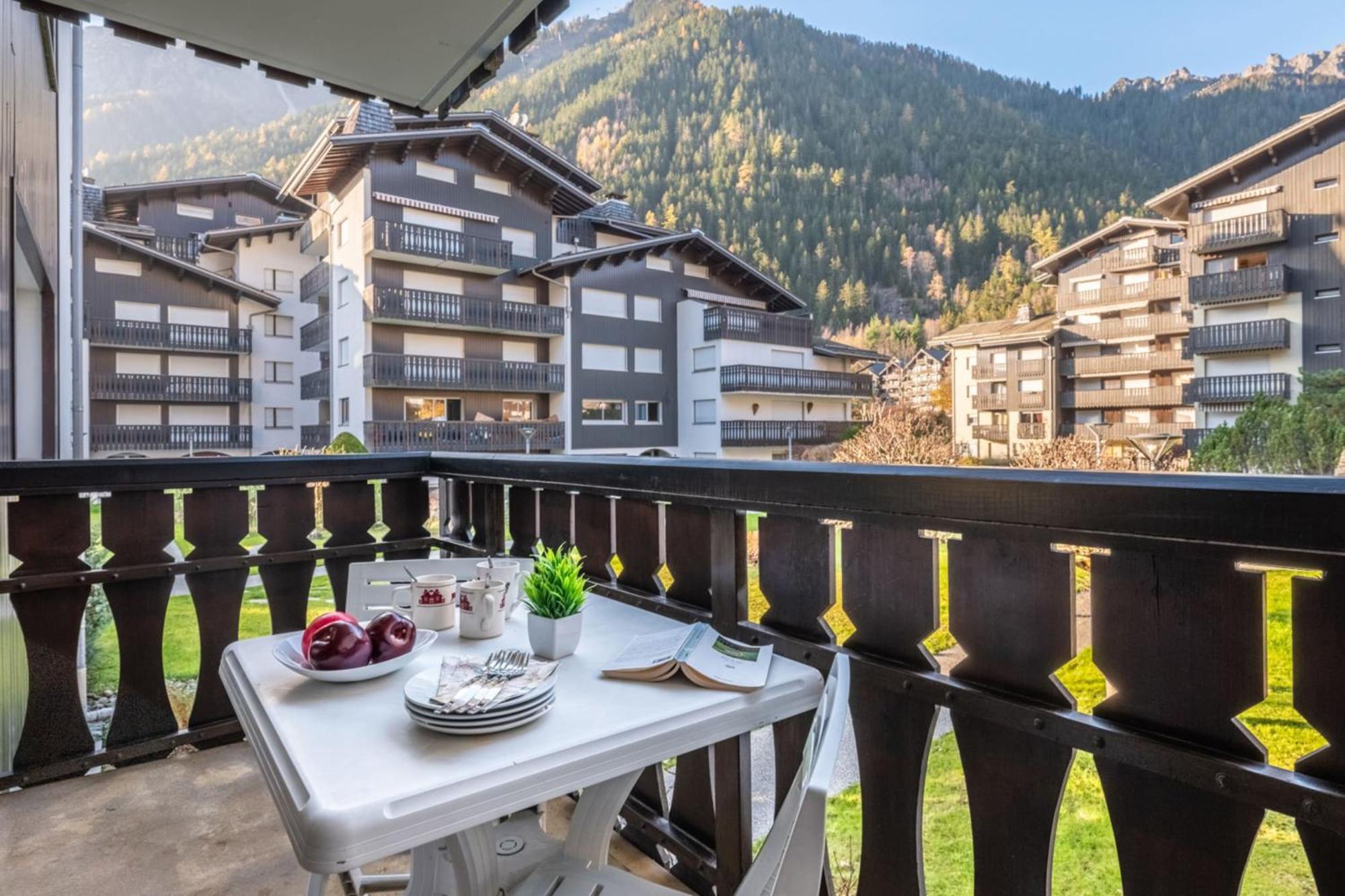 Apartment Charming With Balcony Near The Slopes