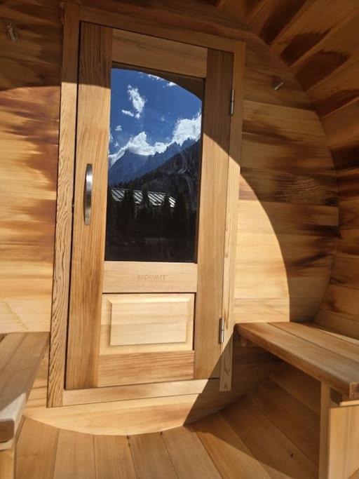 Amazing With Hot Tub Sauna And Panoramic View