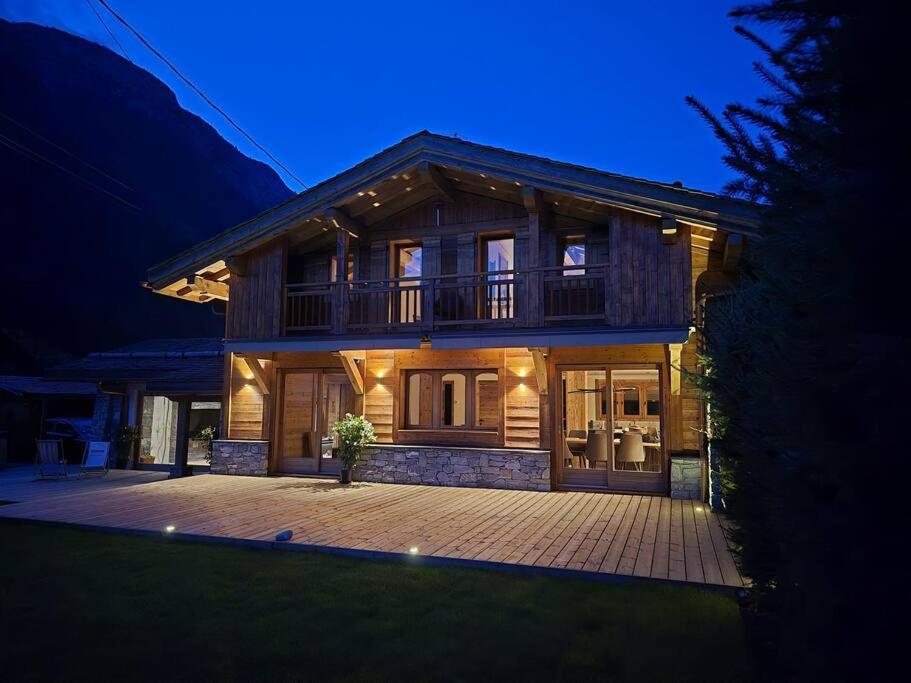 Amazing With Hot Tub Sauna And Panoramic View Chamonix