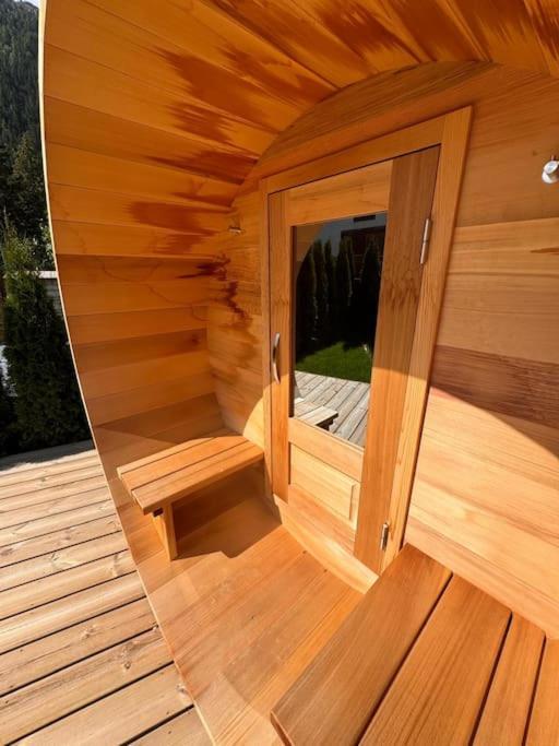 Chalet Amazing With Hot Tub Sauna And Panoramic View *